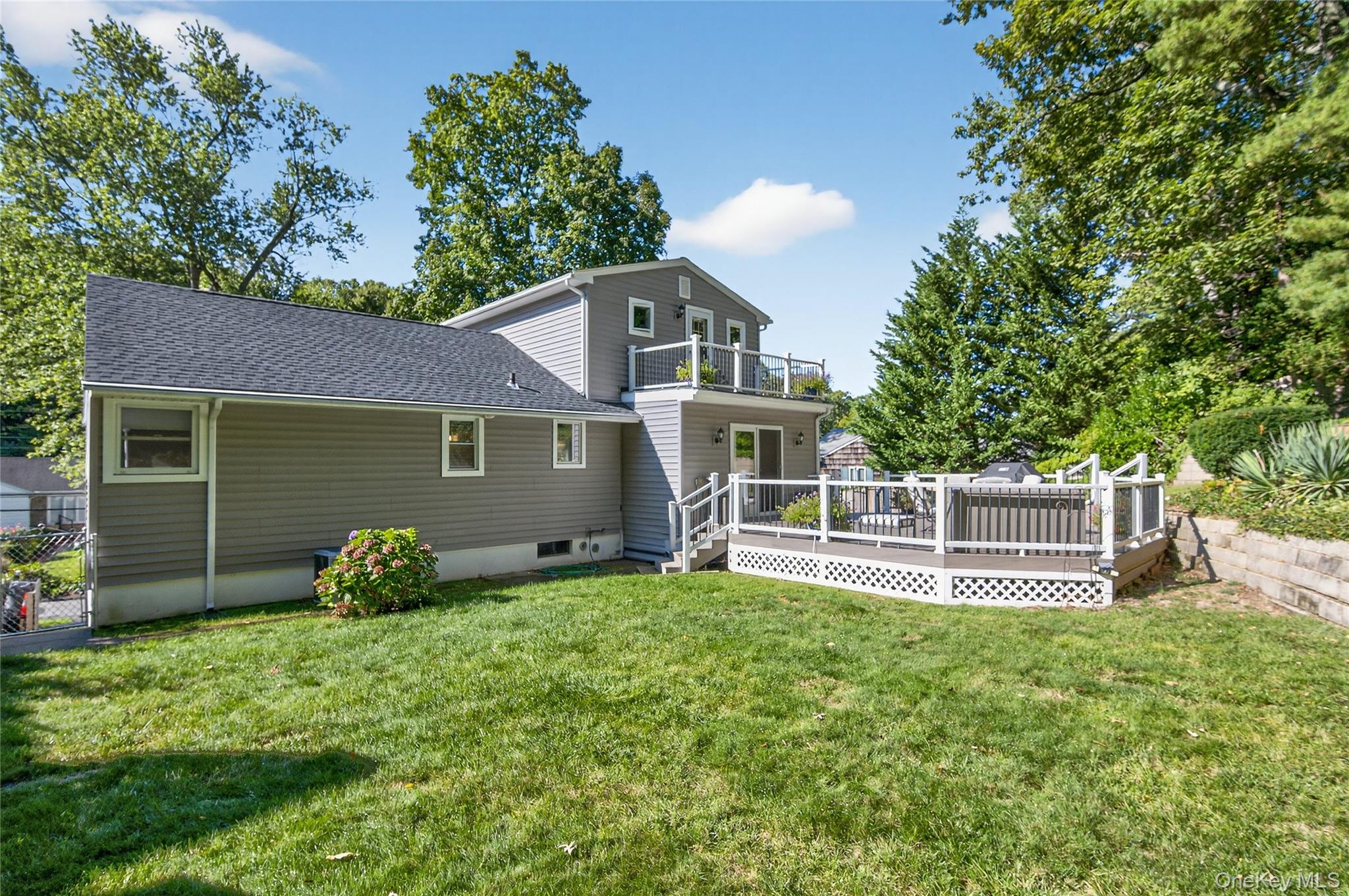 32 Cliftwood Drive, Huntington, NY 11743