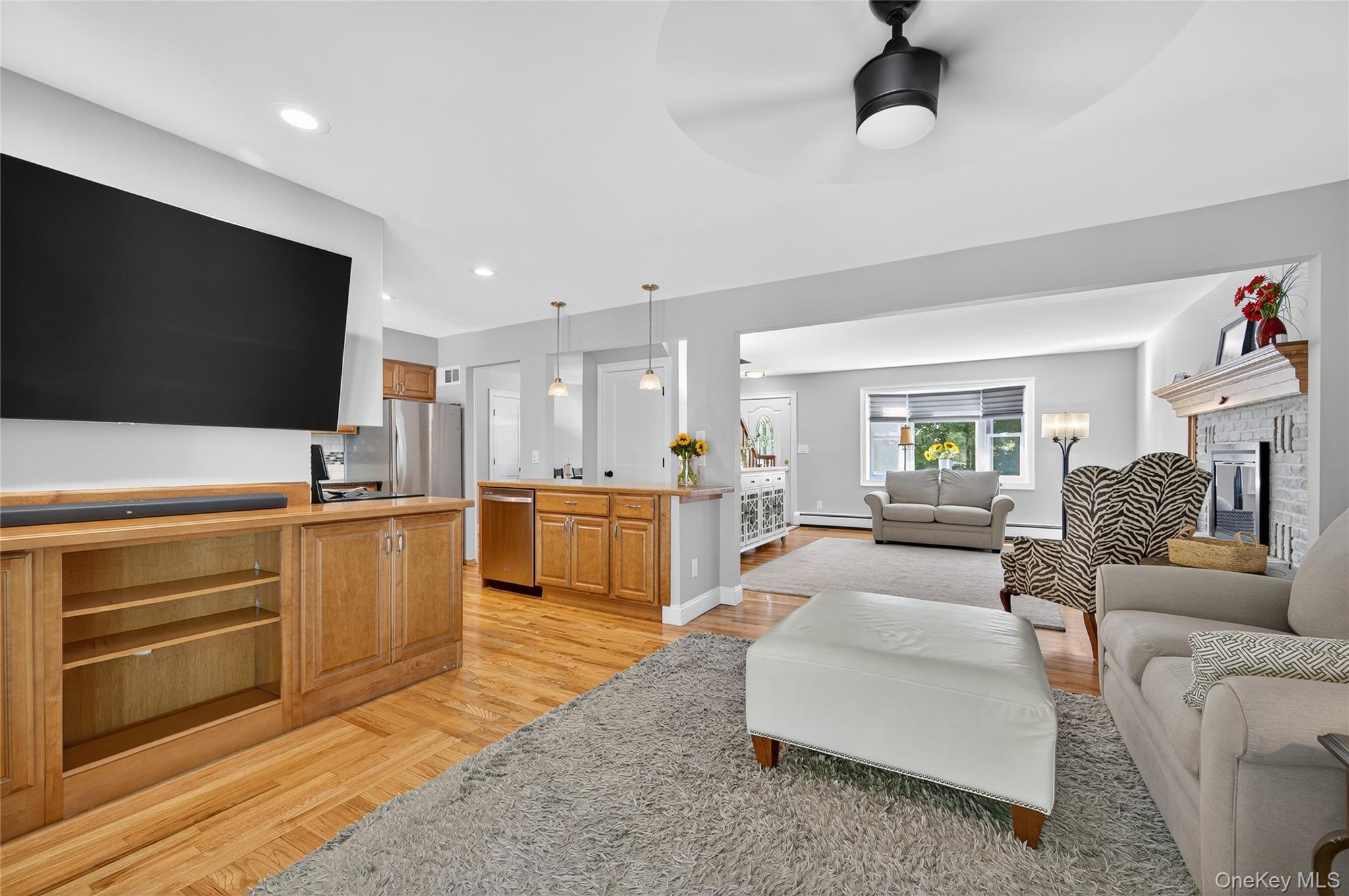 32 Cliftwood Drive, Huntington, NY 11743