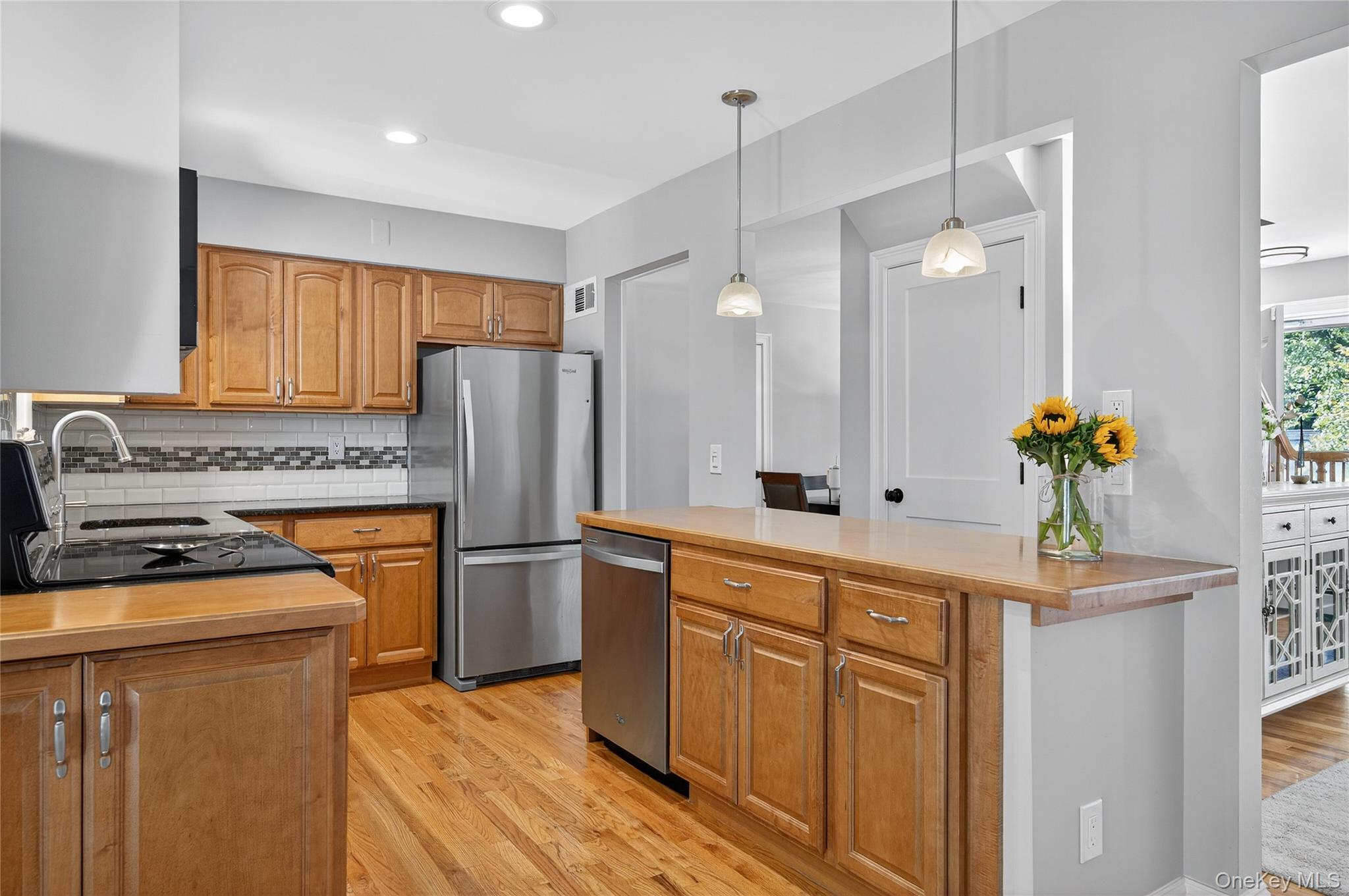 32 Cliftwood Drive, Huntington, NY 11743