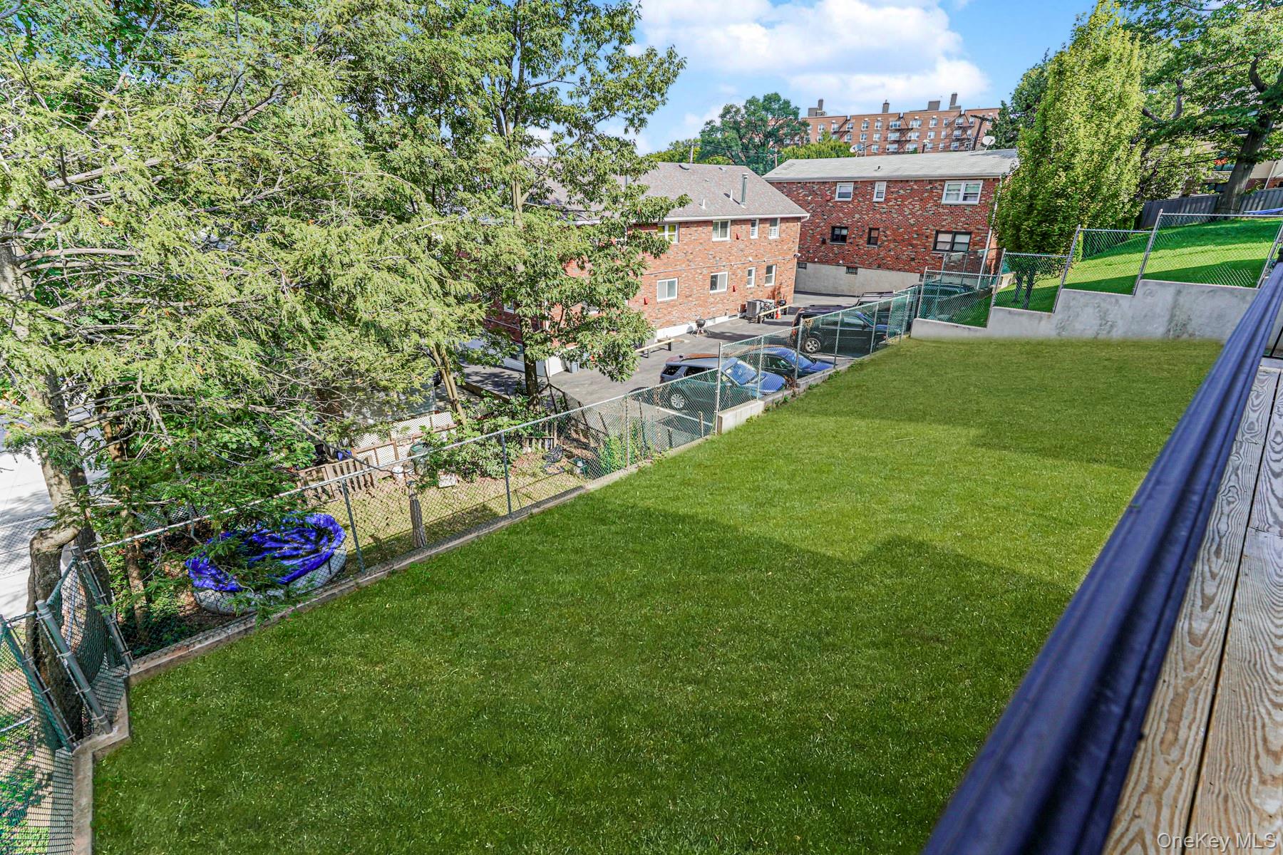 19 Glenwood Avenue, Staten Island, NY 10301