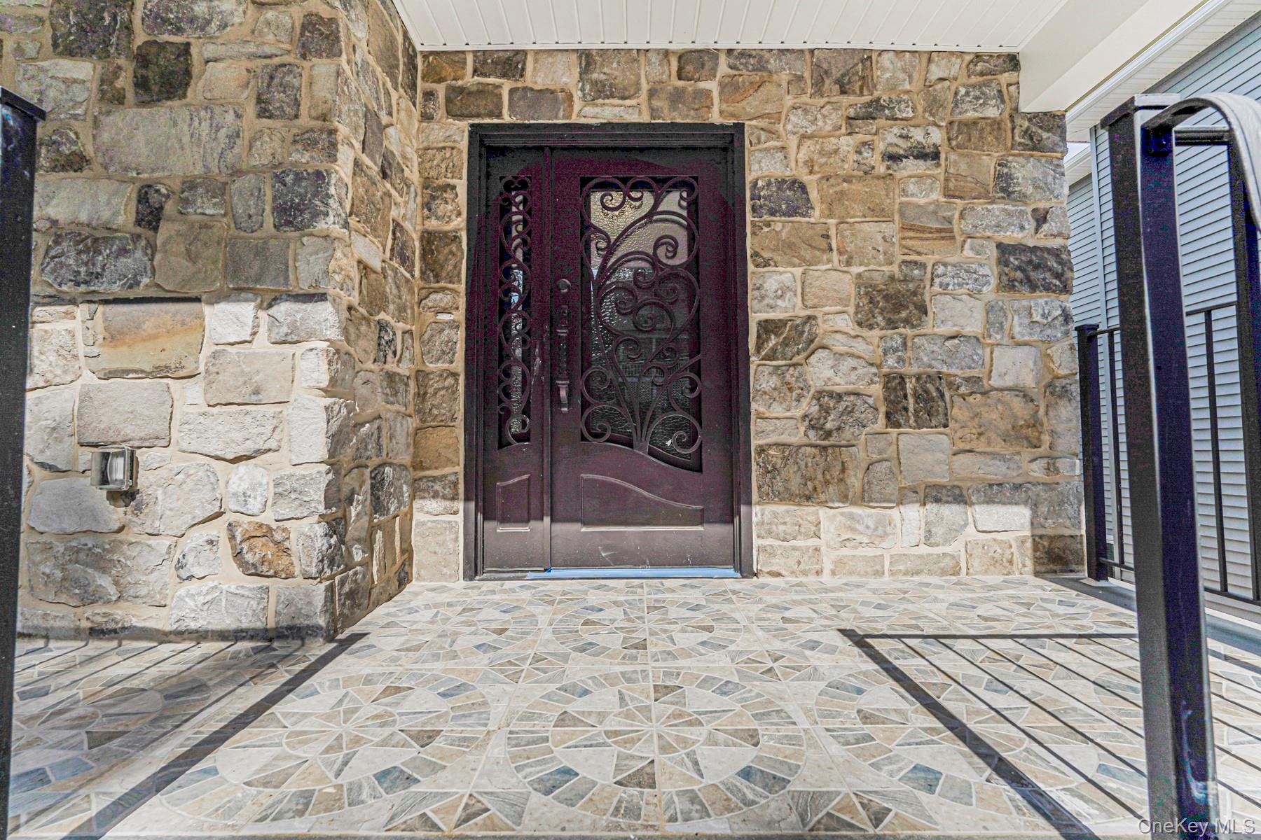 19 Glenwood Avenue, Staten Island, NY 10301