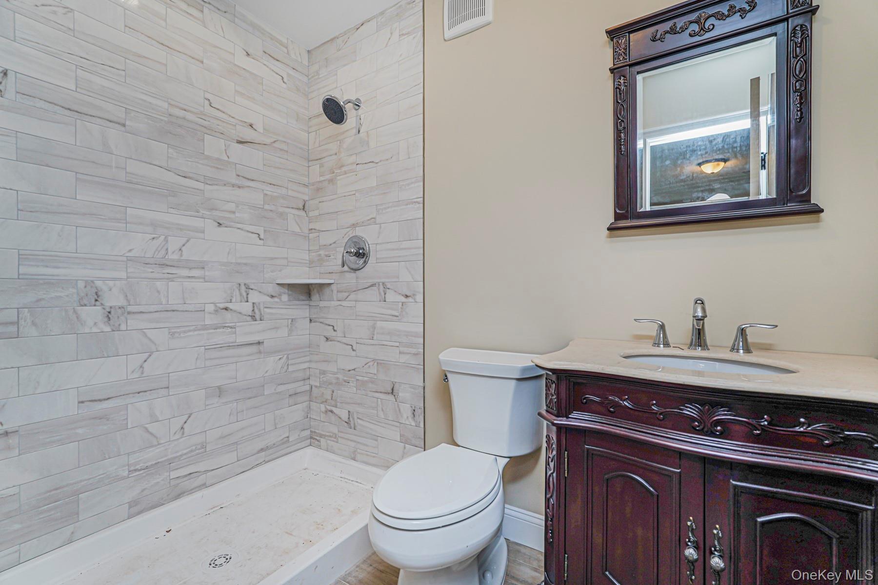 19 Glenwood Avenue, Staten Island, NY 10301