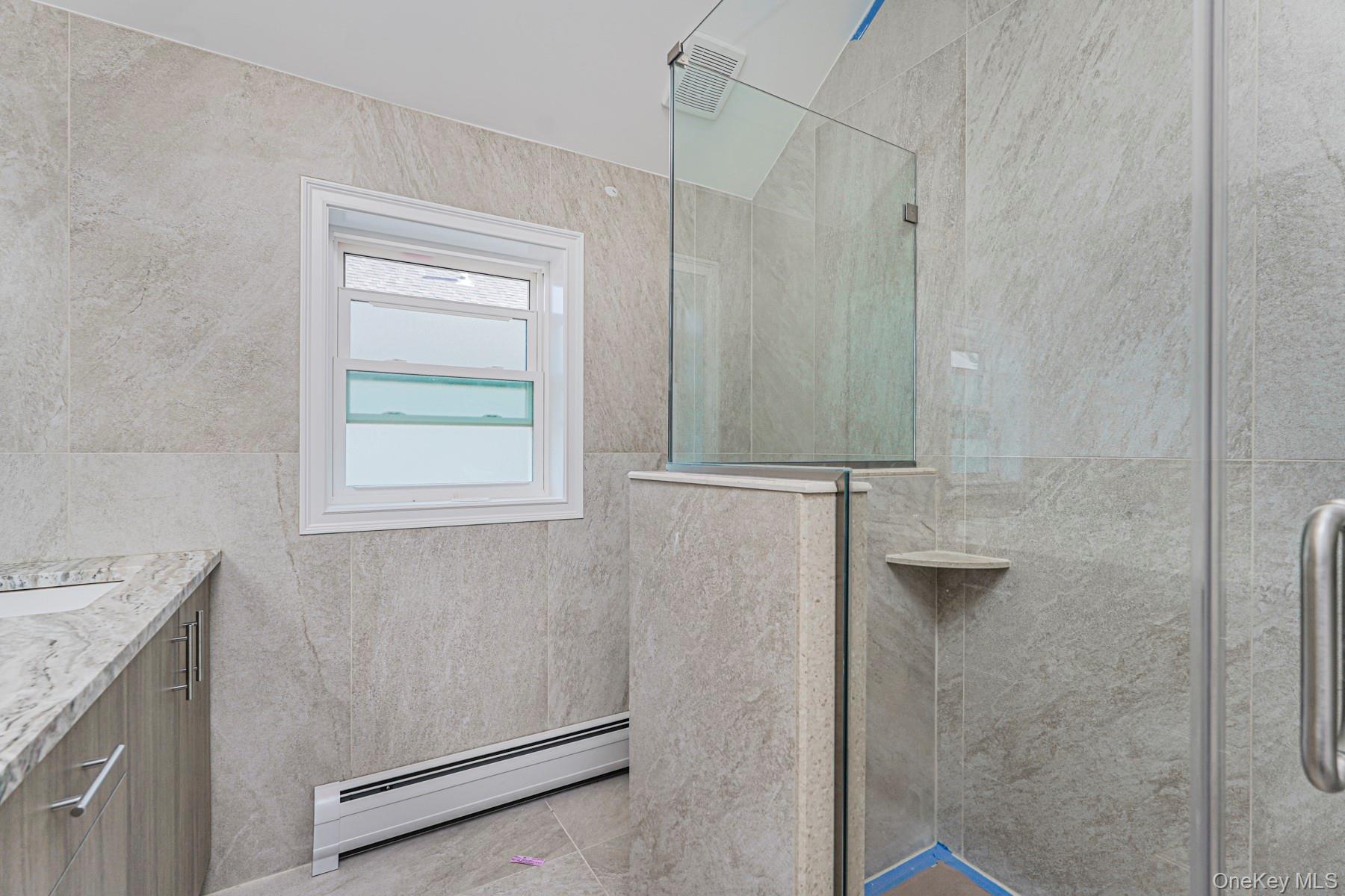 19 Glenwood Avenue, Staten Island, NY 10301