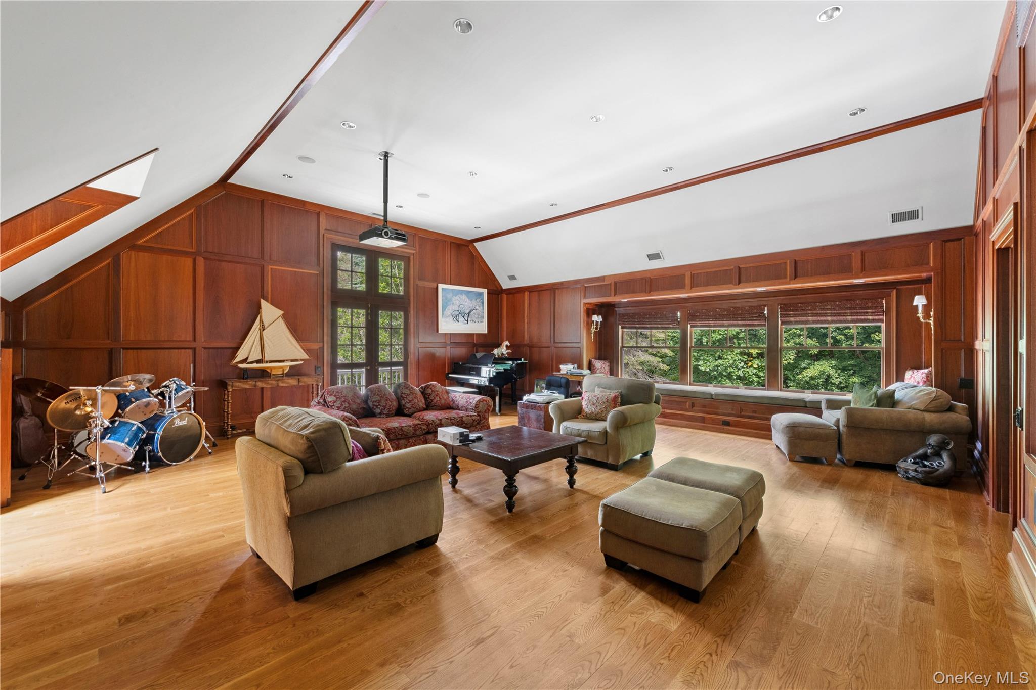 284 W Patent Road, Bedford, NY 10506