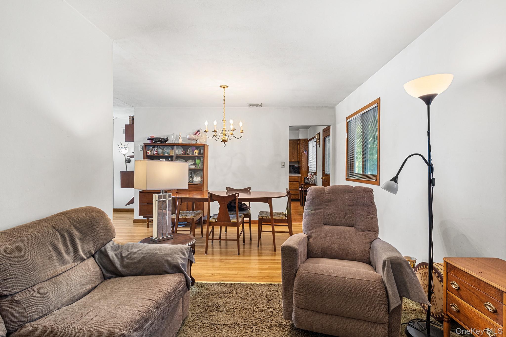 37 Beaumont Drive, Plainview, NY 11803