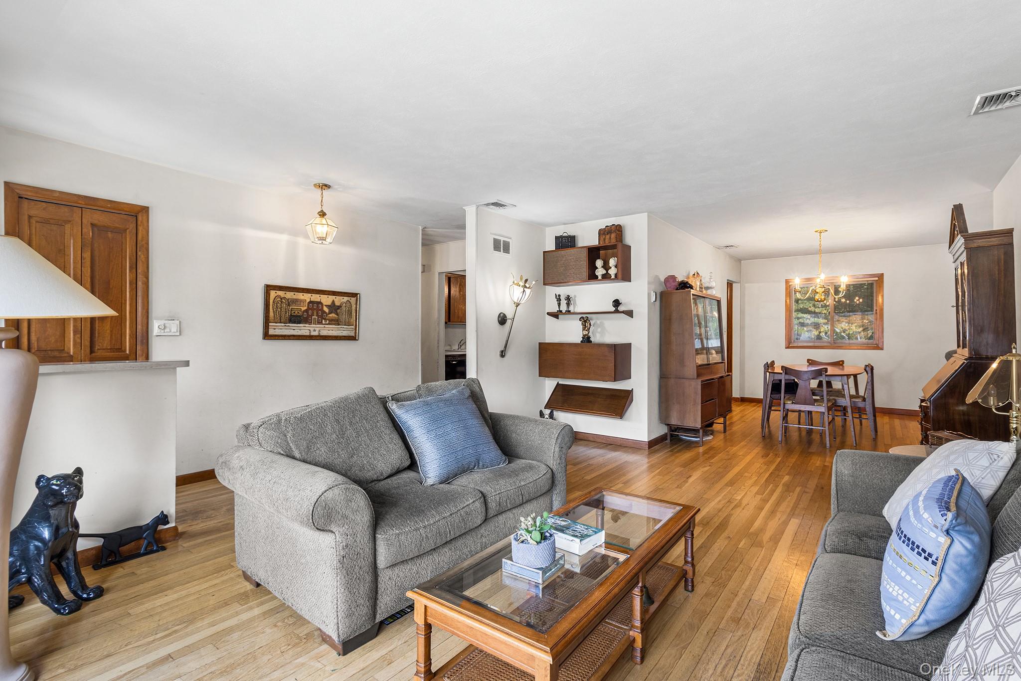 37 Beaumont Drive, Plainview, NY 11803