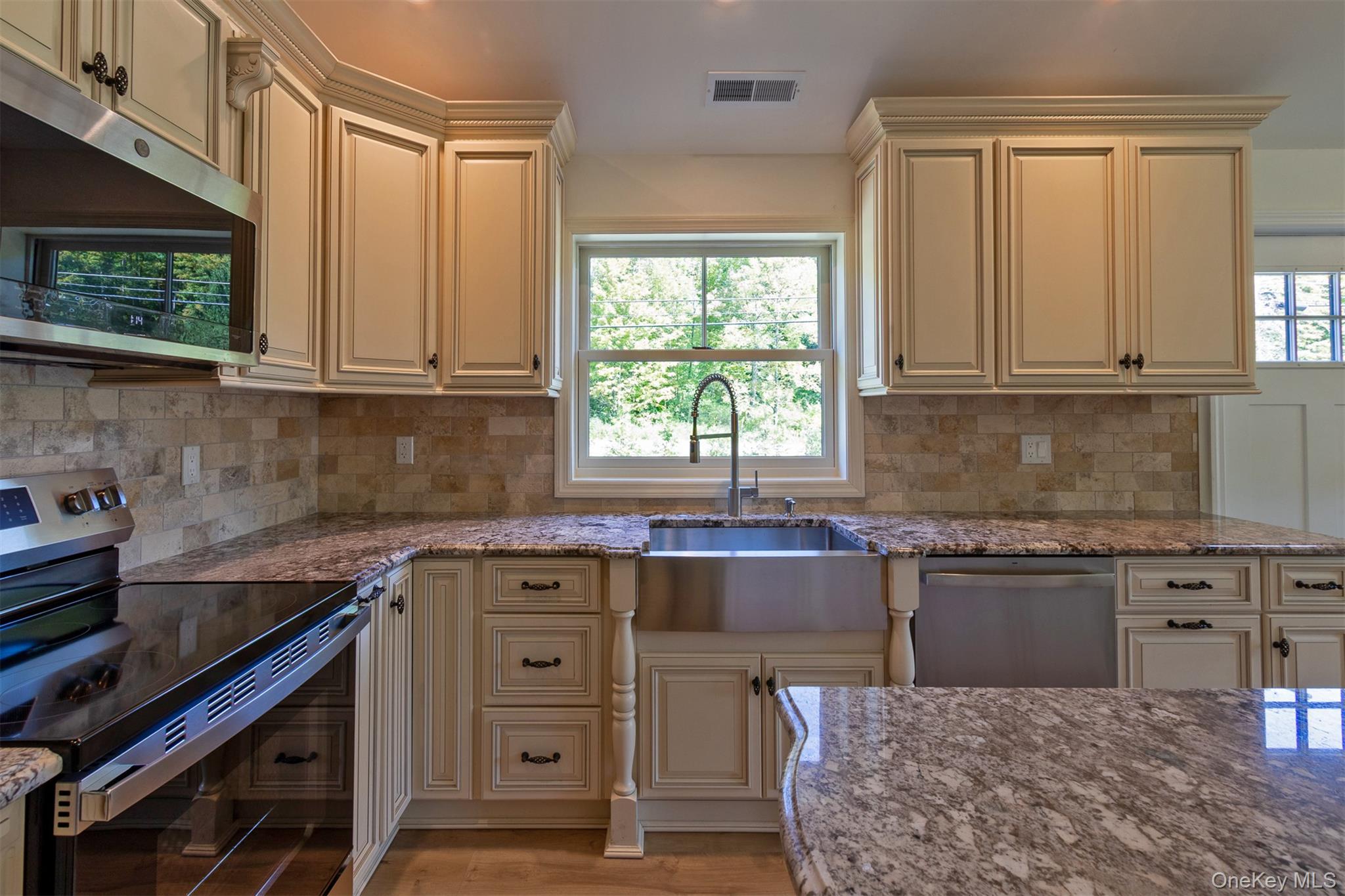 8643 State Route 28, Big Indian, NY 12410