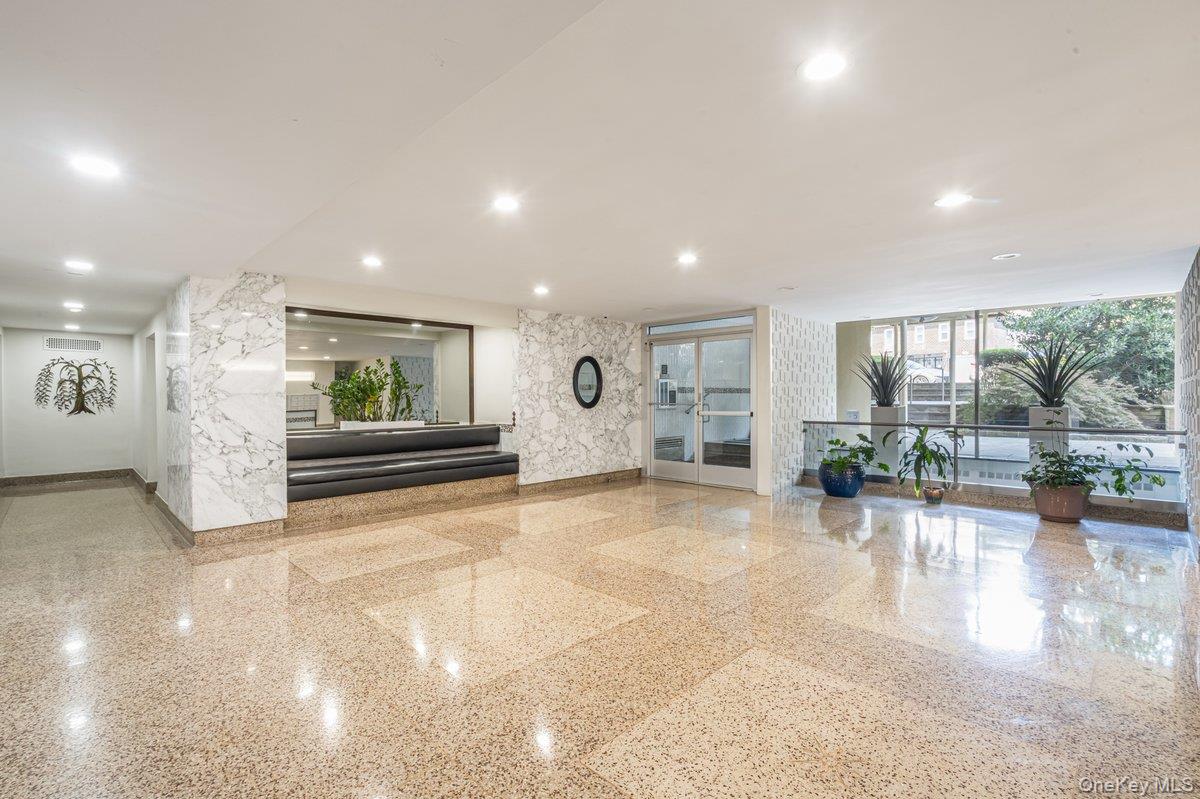 23-20 Bell Boulevard # 5F, Bayside, NY 11360