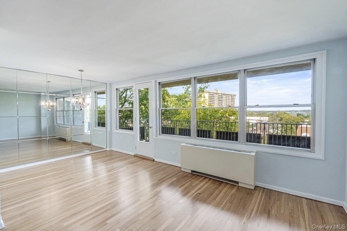 23-20 Bell Boulevard # 5F, Bayside, NY 11360