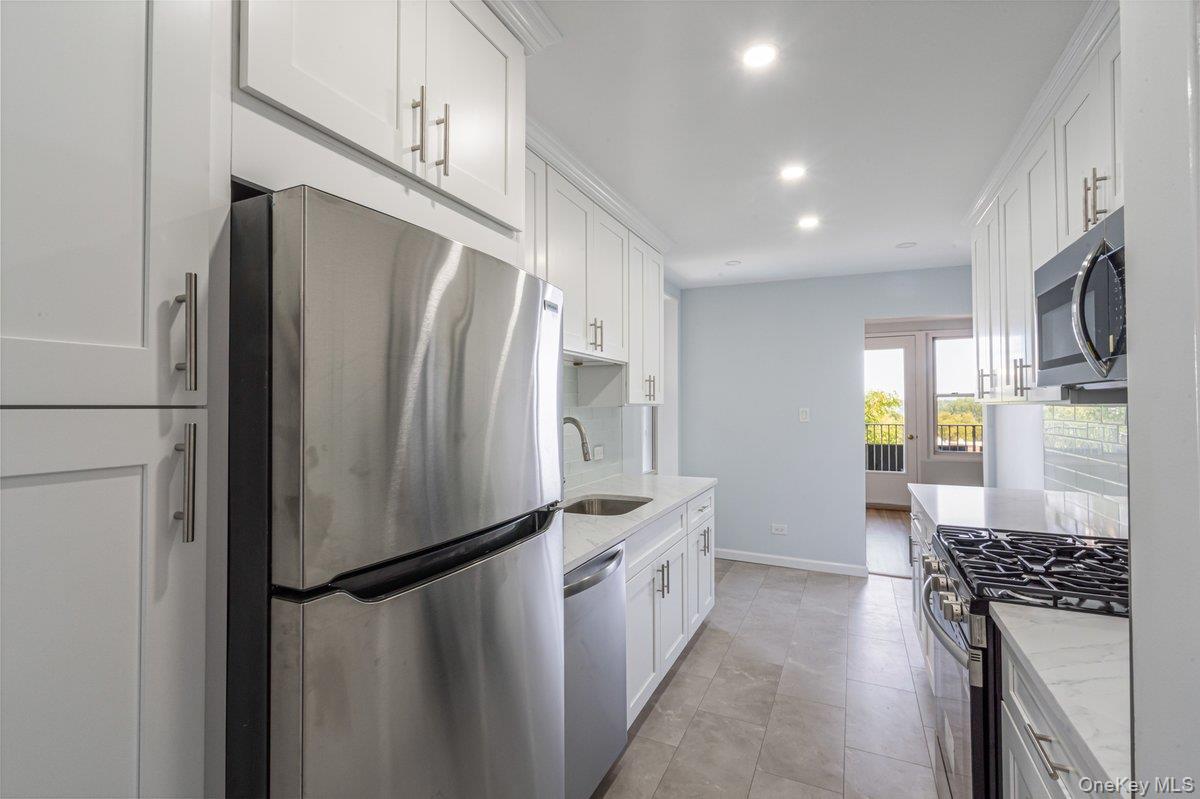 23-20 Bell Boulevard # 5F, Bayside, NY 11360