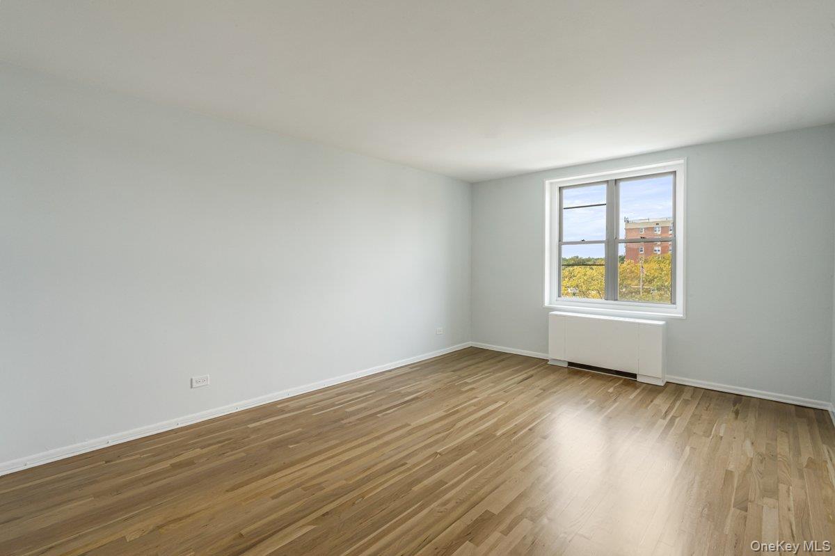 23-20 Bell Boulevard # 5F, Bayside, NY 11360