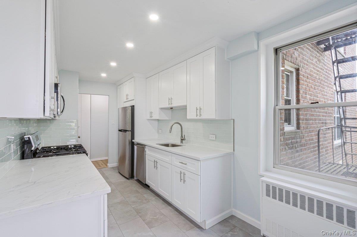 23-20 Bell Boulevard # 5F, Bayside, NY 11360