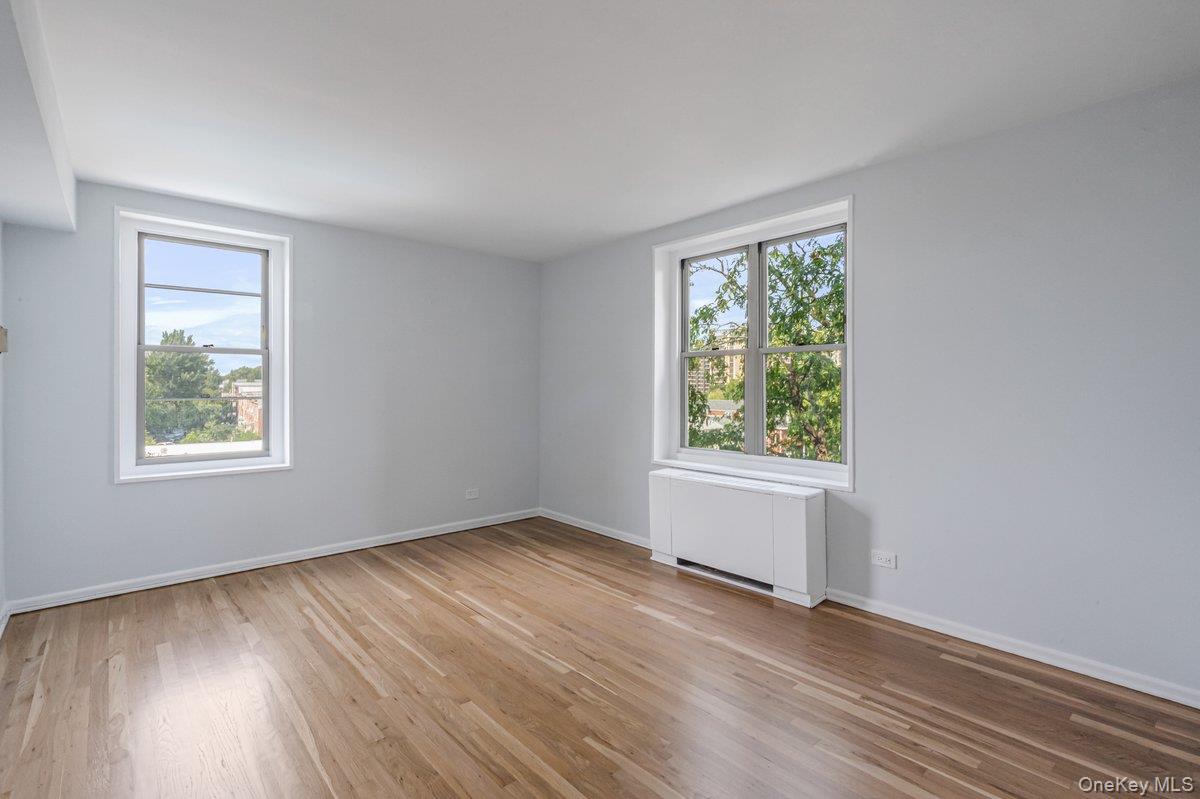 23-20 Bell Boulevard # 5F, Bayside, NY 11360