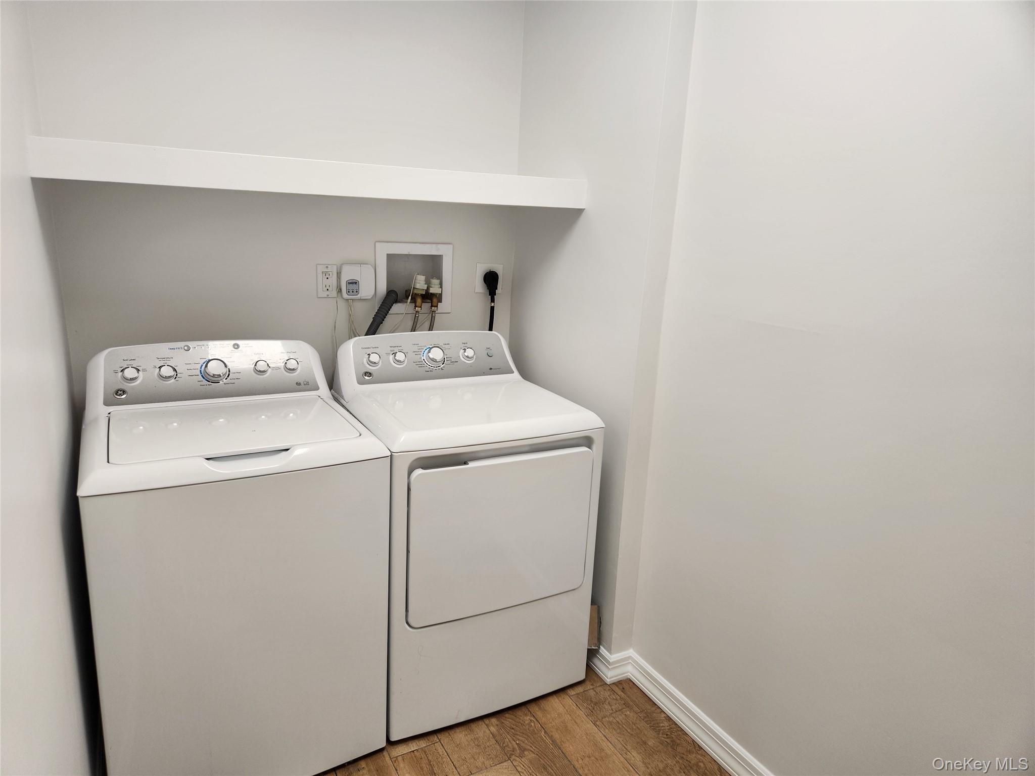 827 E Park Avenue # Lower, Long Beach, NY 11561