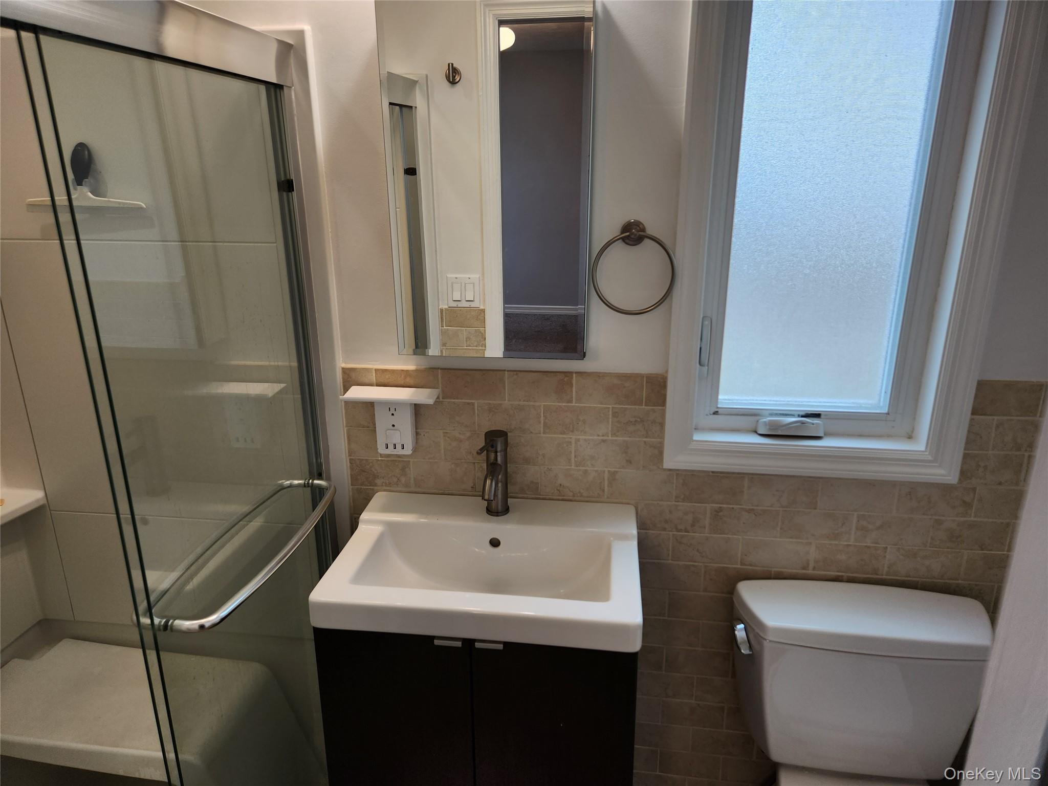 827 E Park Avenue # Lower, Long Beach, NY 11561