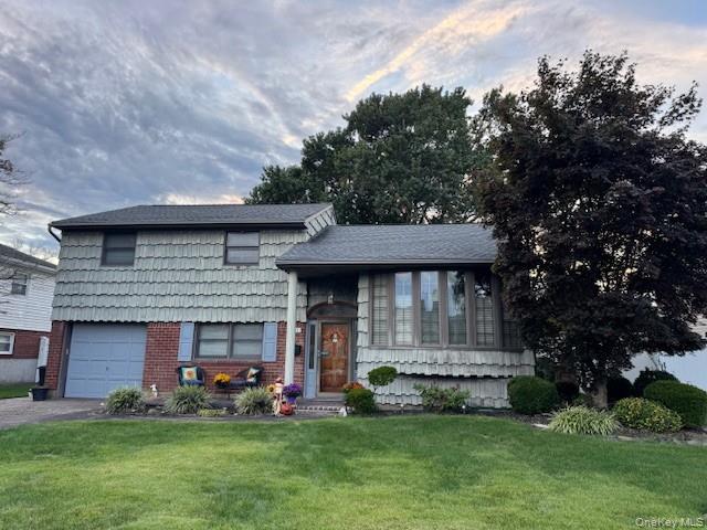 24 Patricia Lane, Syosset, NY 11791