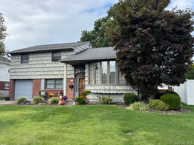 24 Patricia Lane, Syosset, NY 11791