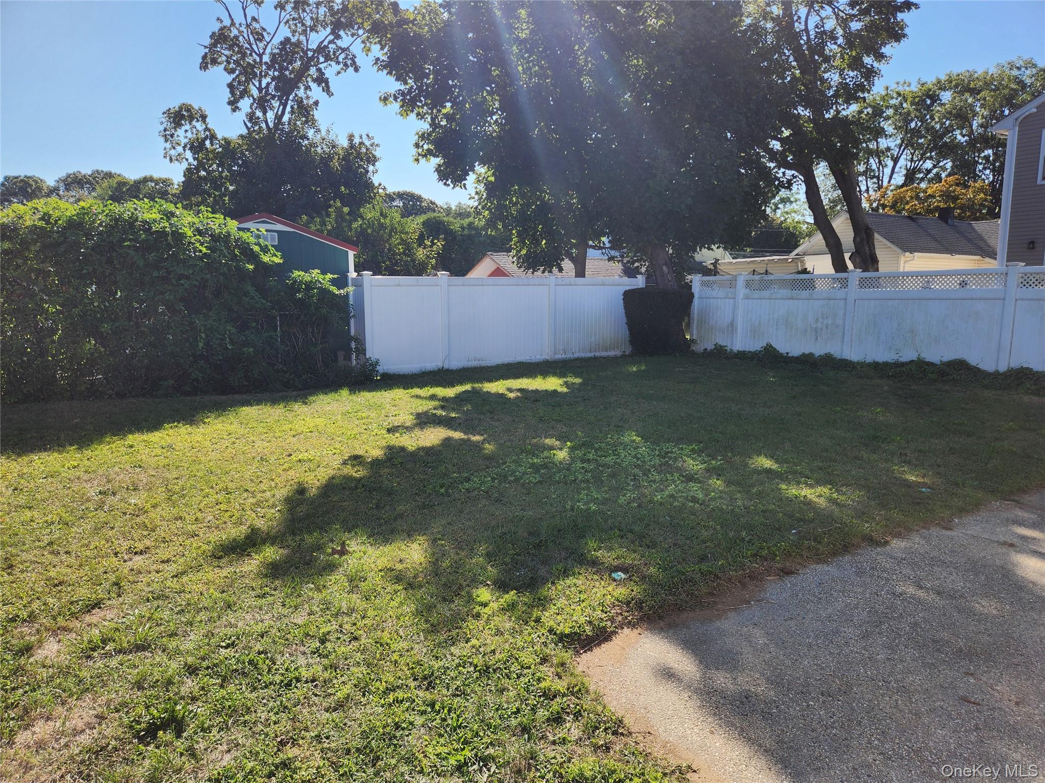 419 Coolidge Avenue, Rockville Centre, NY 11570