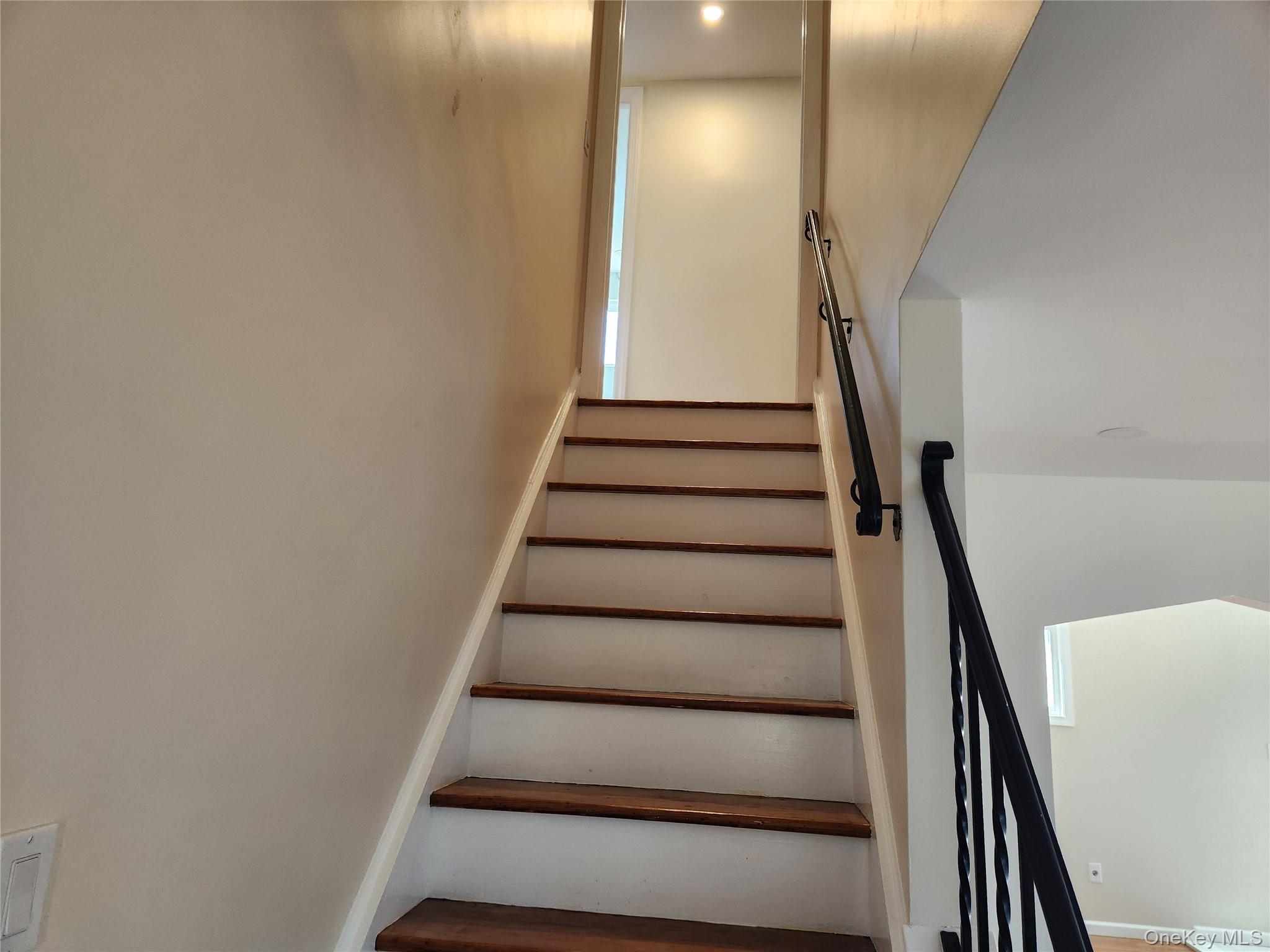 419 Coolidge Avenue, Rockville Centre, NY 11570