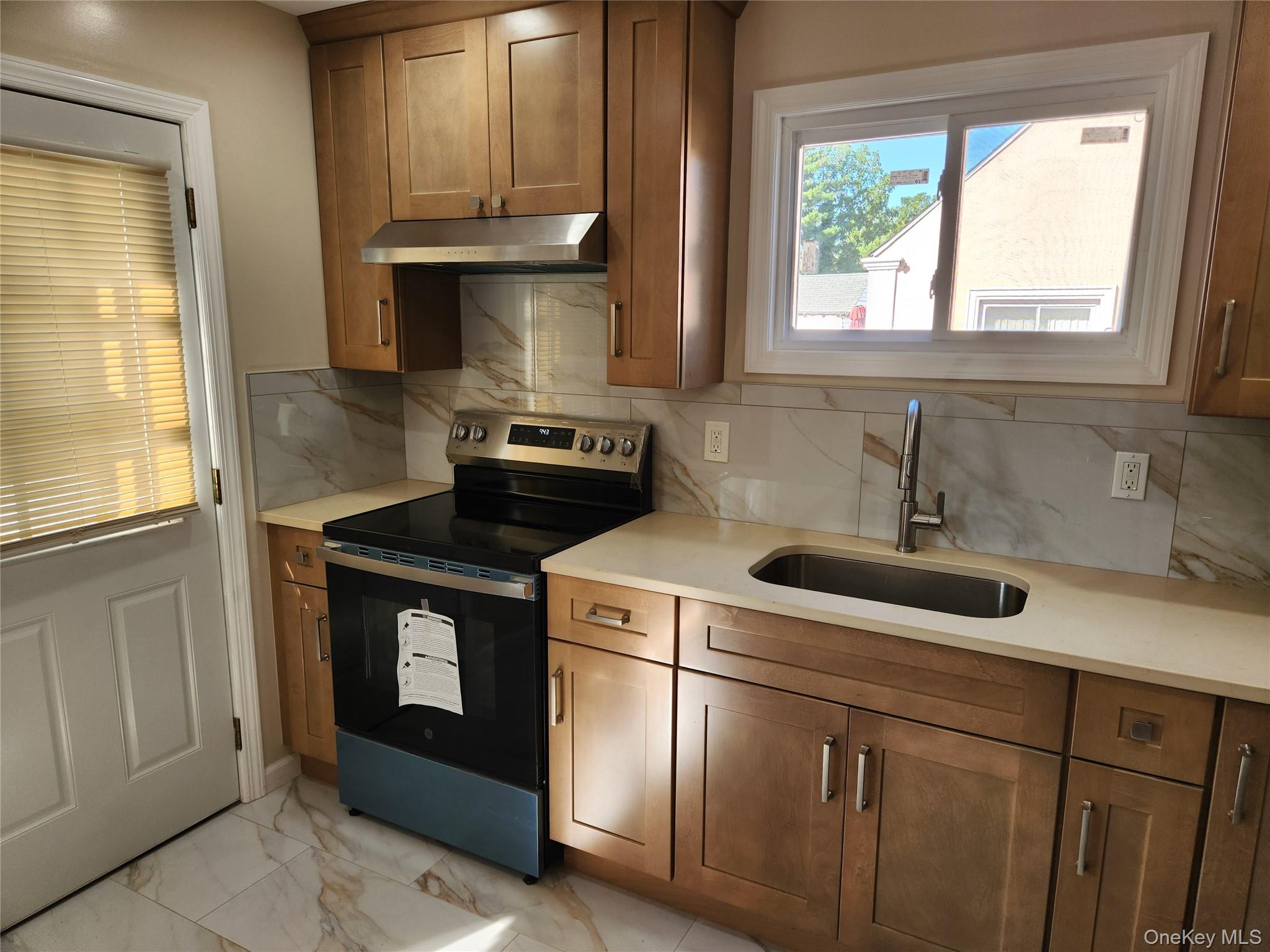 419 Coolidge Avenue, Rockville Centre, NY 11570