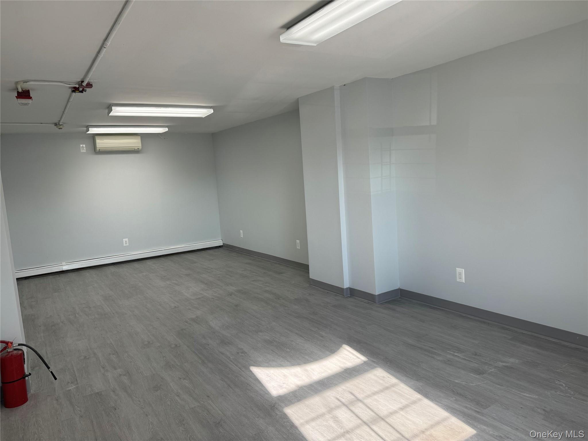 8866 Myrtle Avenue, Glendale, NY 11385