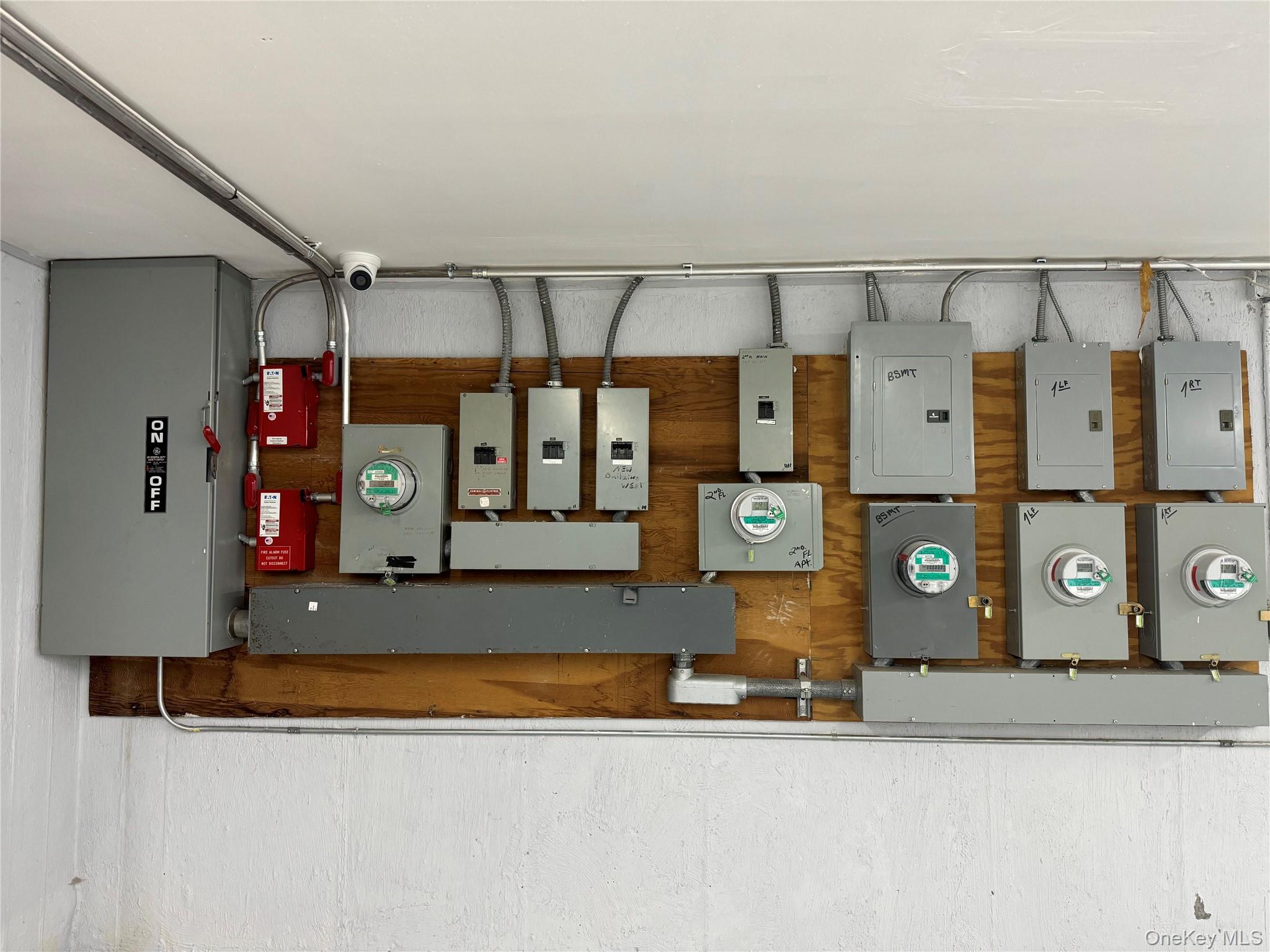 8866 Myrtle Avenue, Glendale, NY 11385