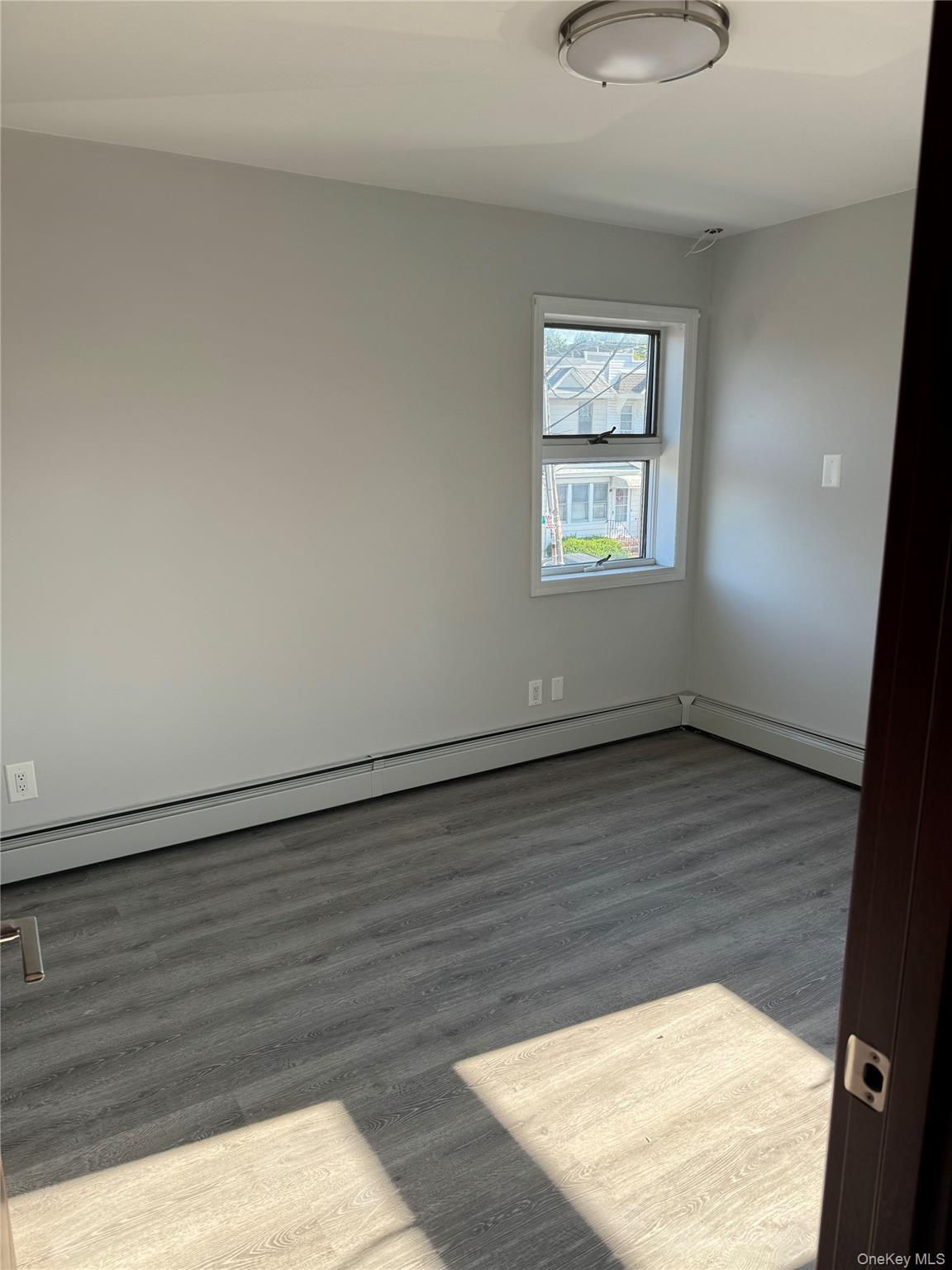 8866 Myrtle Avenue, Glendale, NY 11385