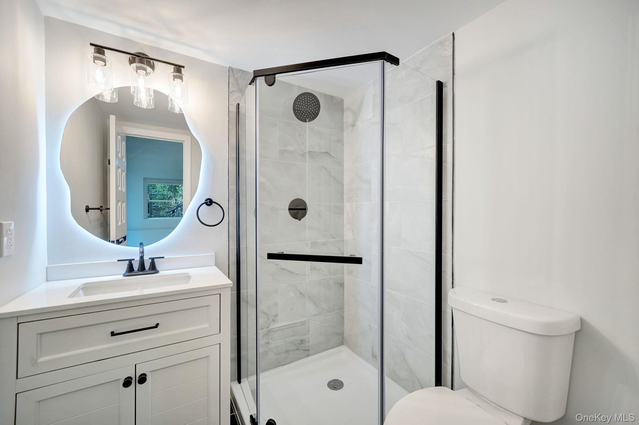 644A Bread And Cheese Hollow Road, Northport, NY 11768