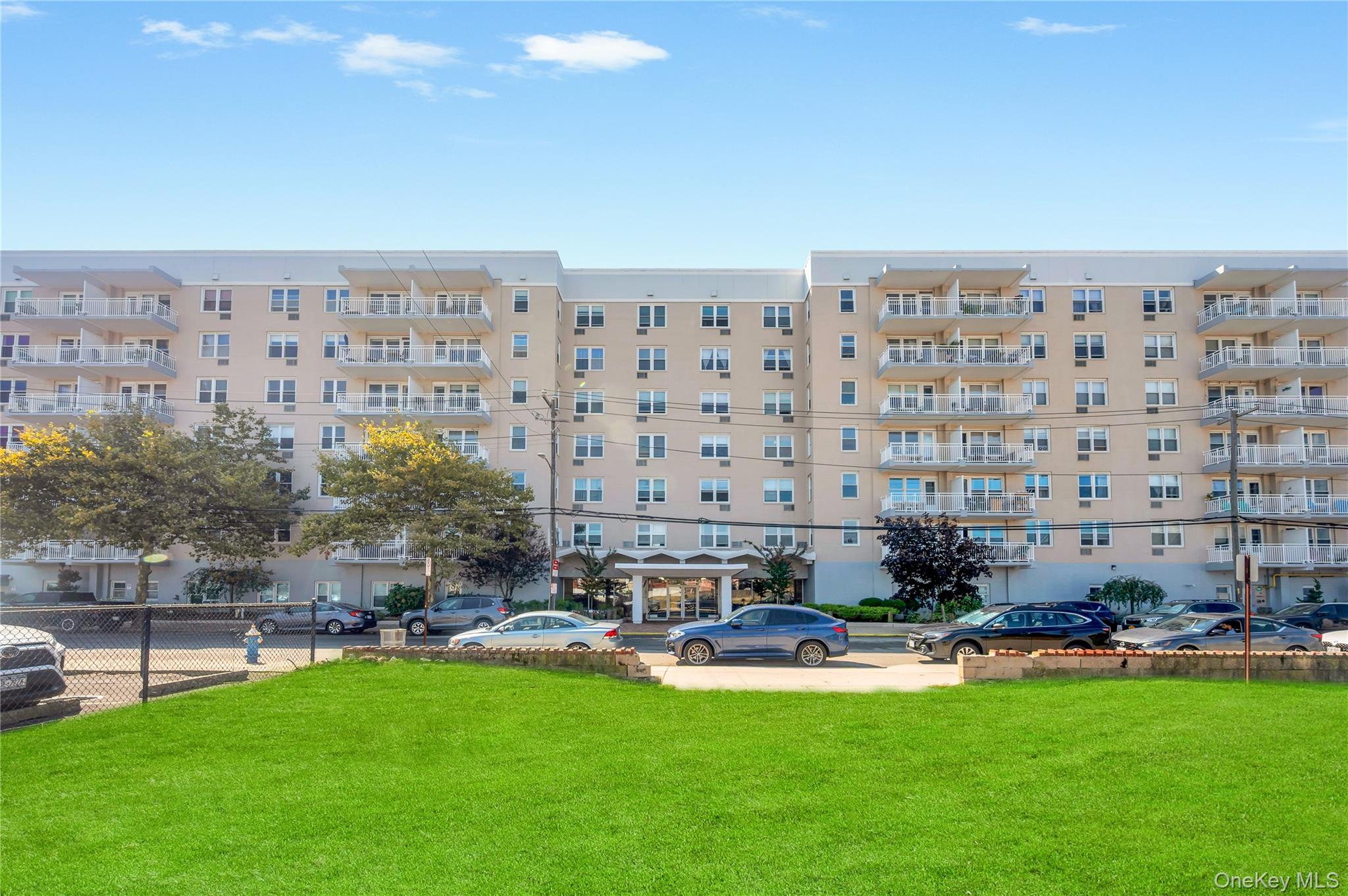 522 Shore Road # 3U, Long Beach, NY 11561