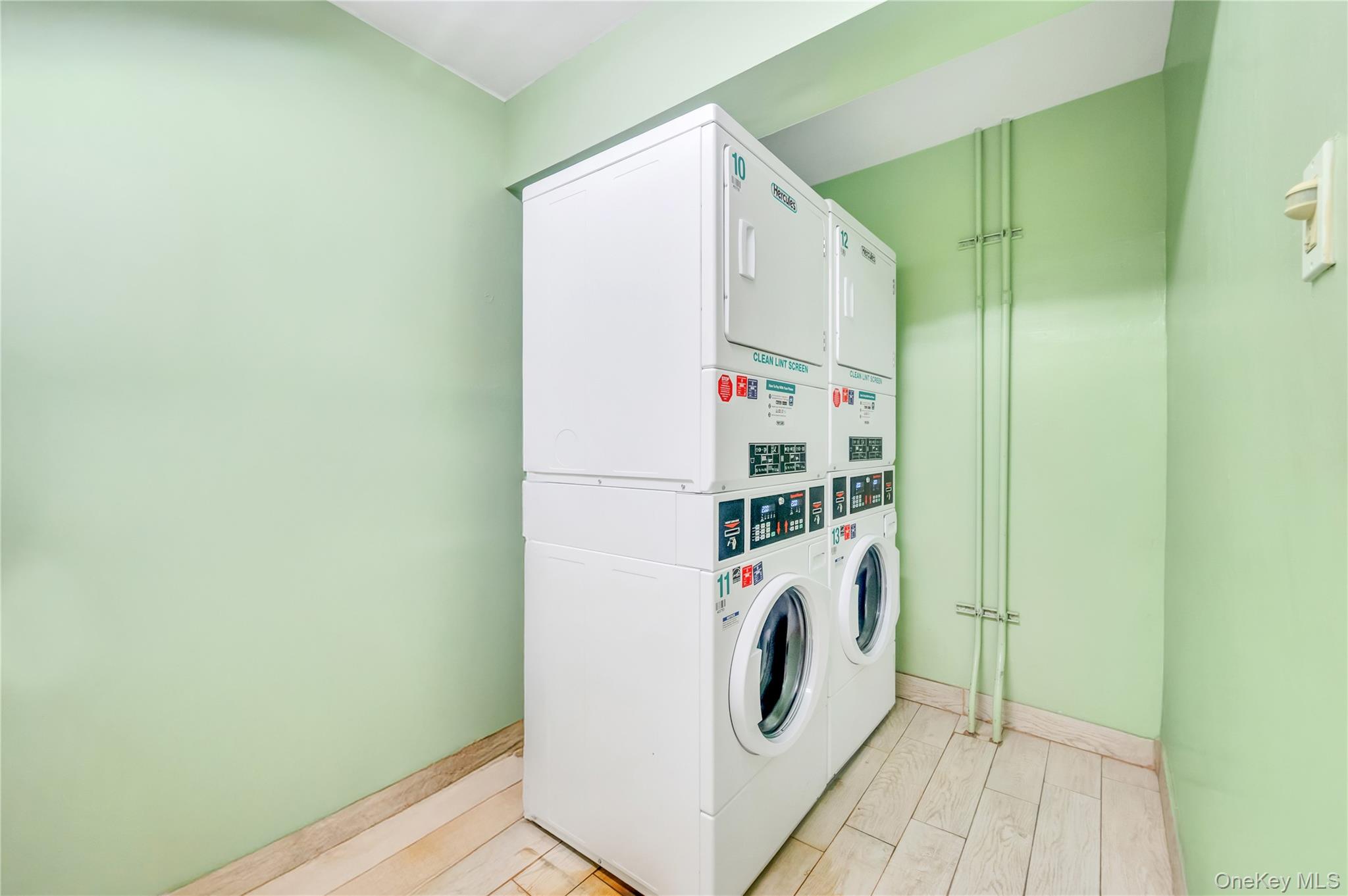 522 Shore Road # 3U, Long Beach, NY 11561