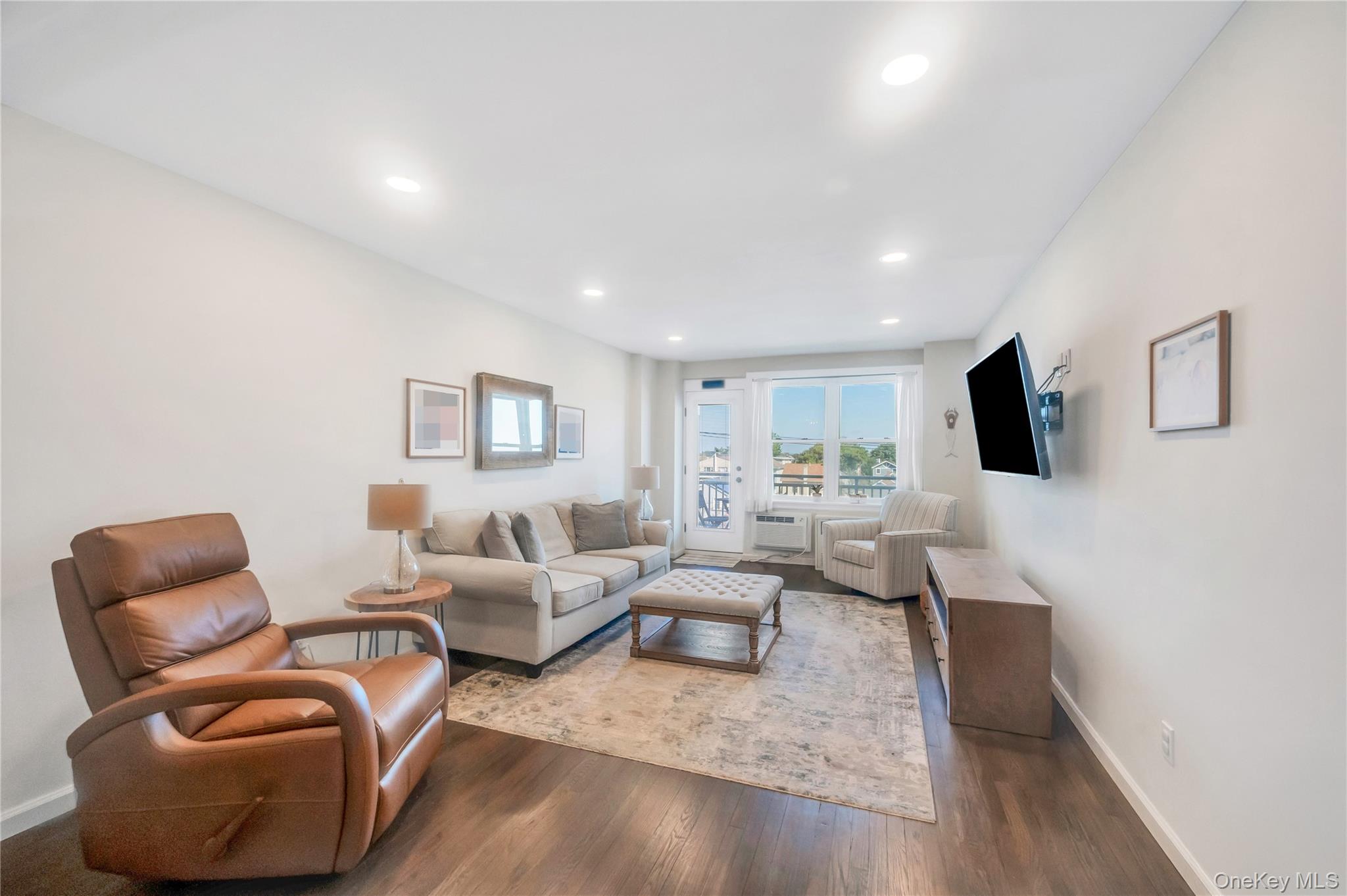 522 Shore Road # 3U, Long Beach, NY 11561