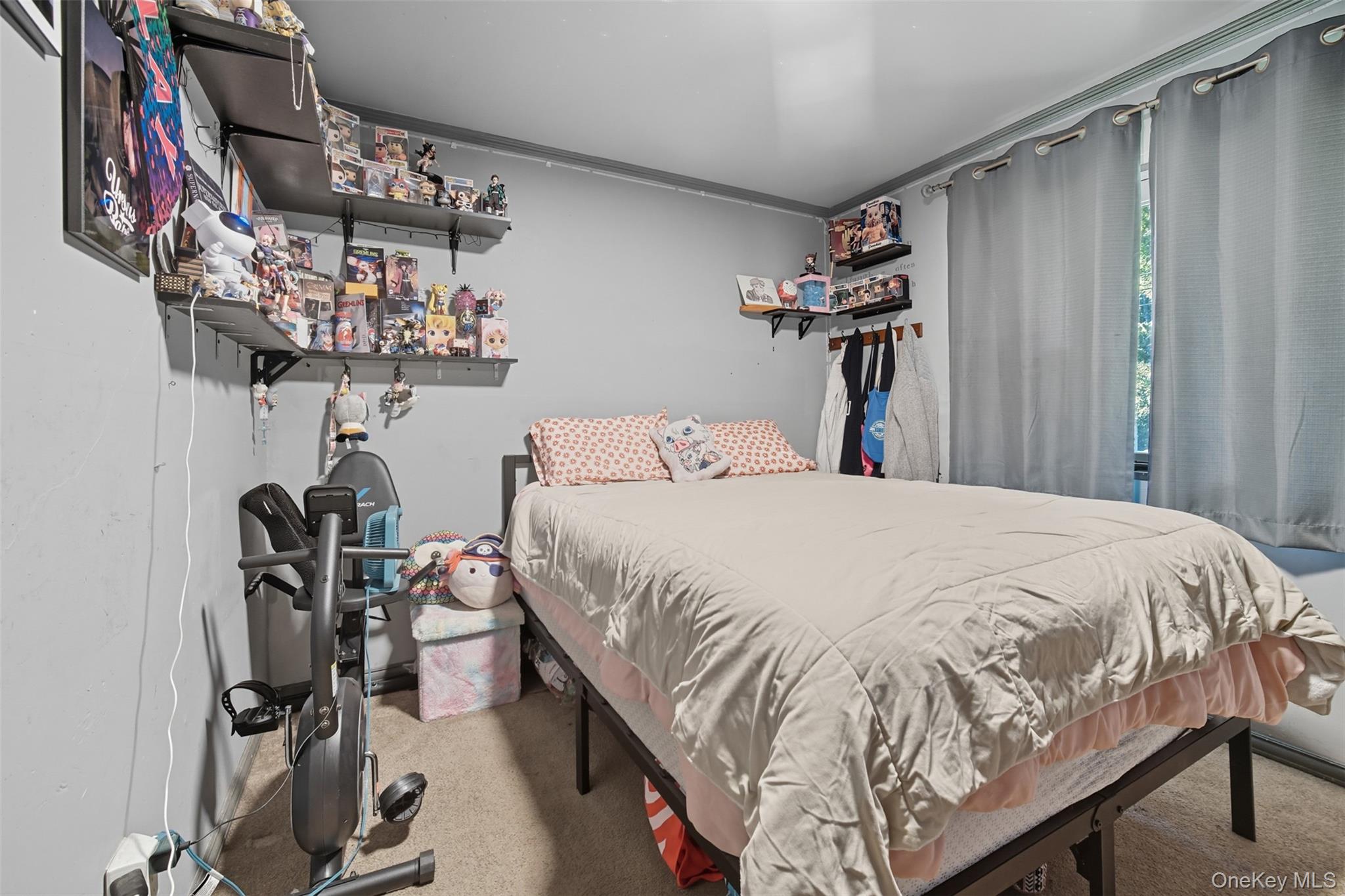 30 Fords Lane, Southampton, NY 11968