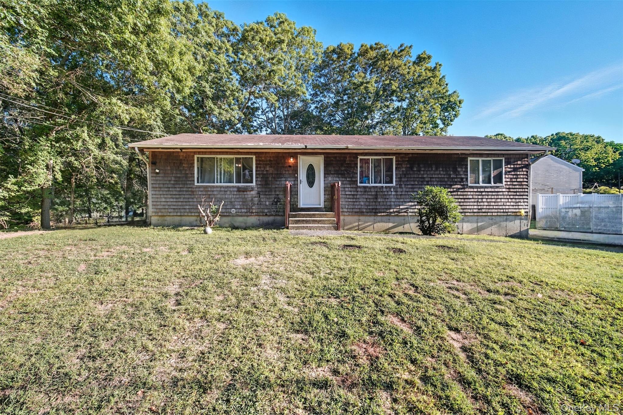 30 Fords Lane, Southampton, NY 11968