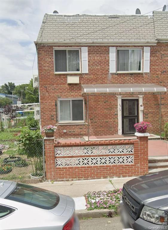 25-72 127 St, Flushing, NY 11354