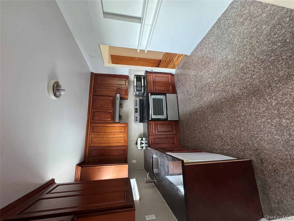 25-72 127 St, Flushing, NY 11354