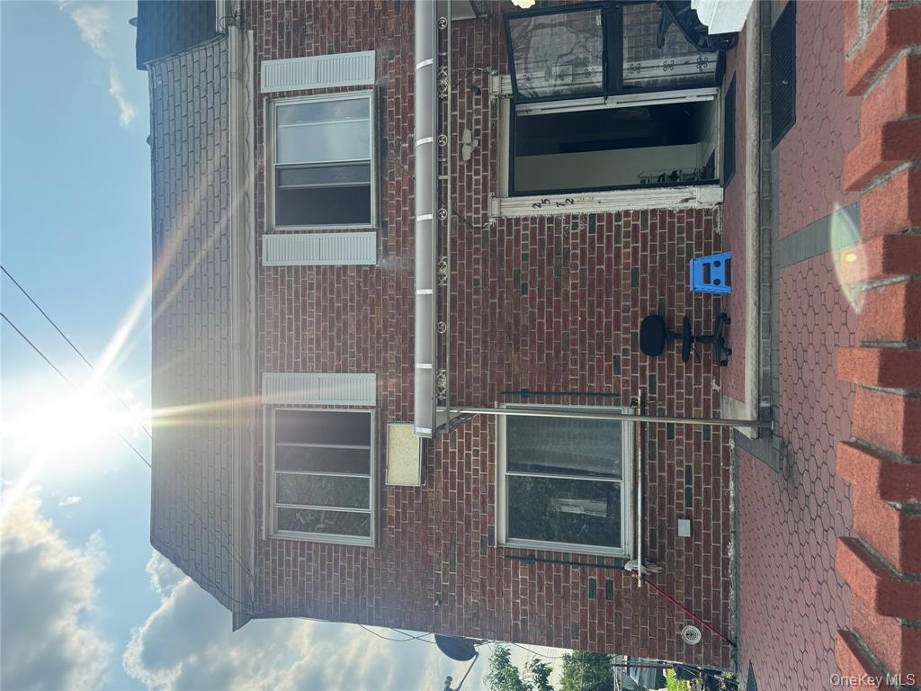 25-72 127 St, Flushing, NY 11354