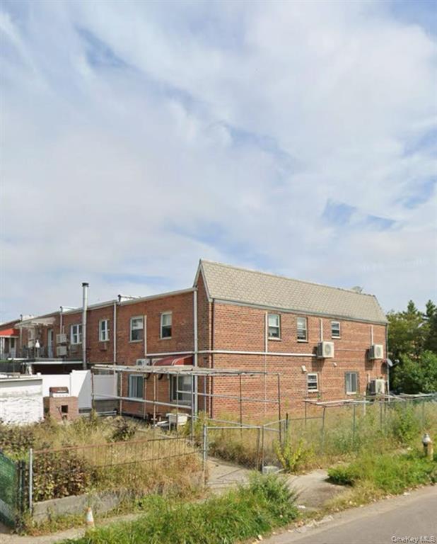 25-72 127 St, Flushing, NY 11354