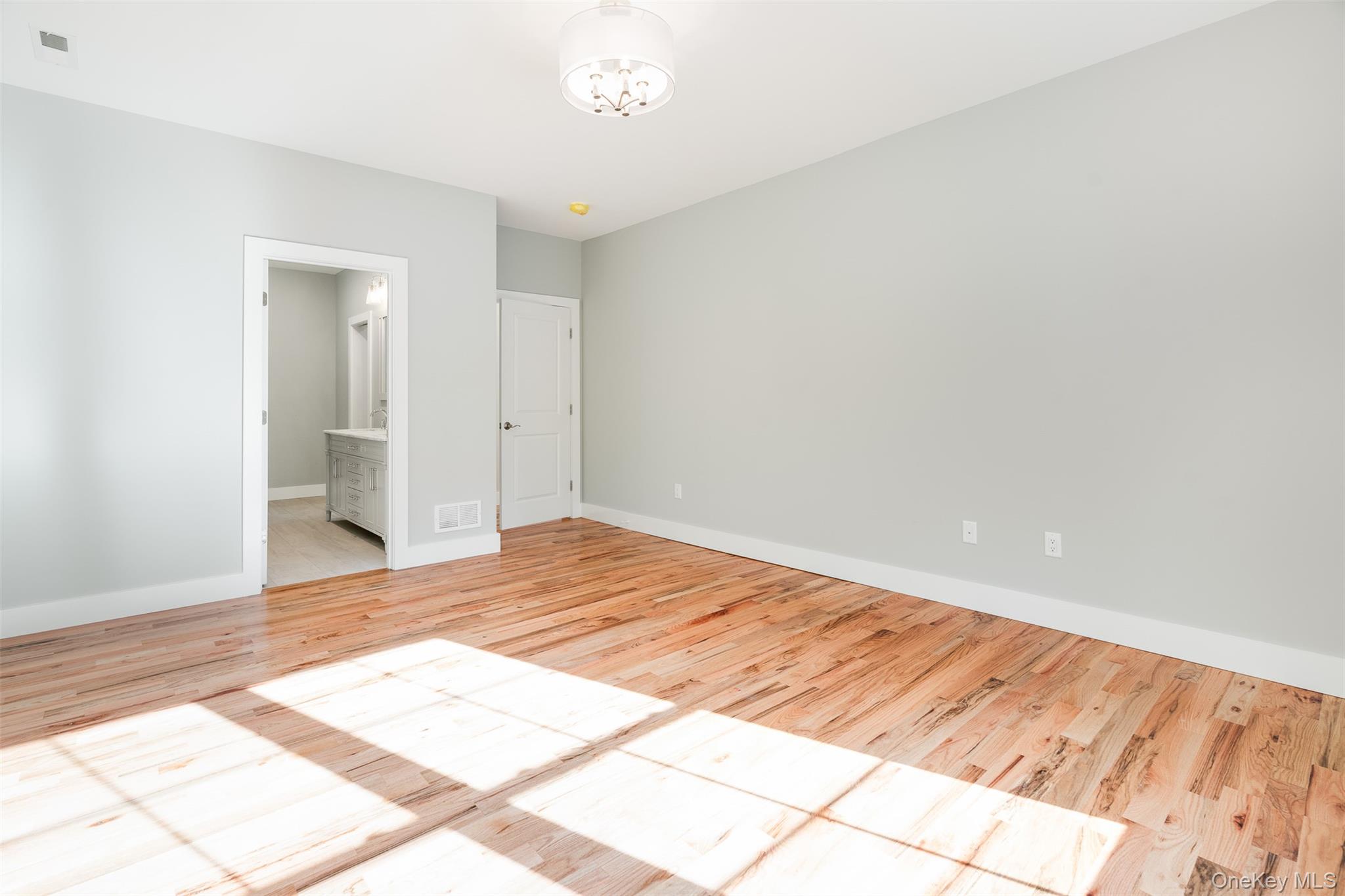 7 Bear Hollow Lane, Hyde Park, NY 12538