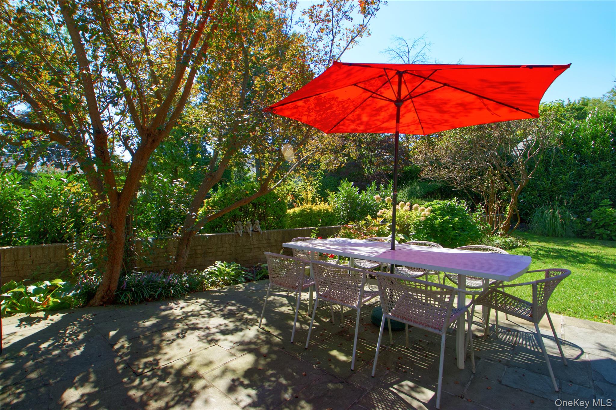 22 Franklin Court, Garden City, NY 11530