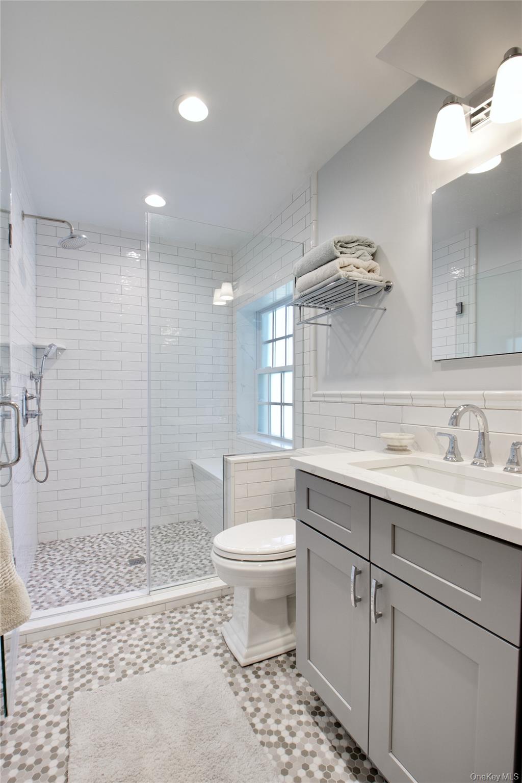 22 Franklin Court, Garden City, NY 11530