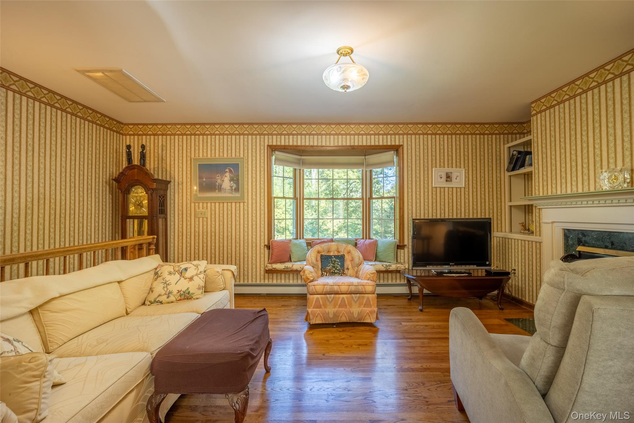 102 Stream Lane, Pleasant Valley, NY 12569