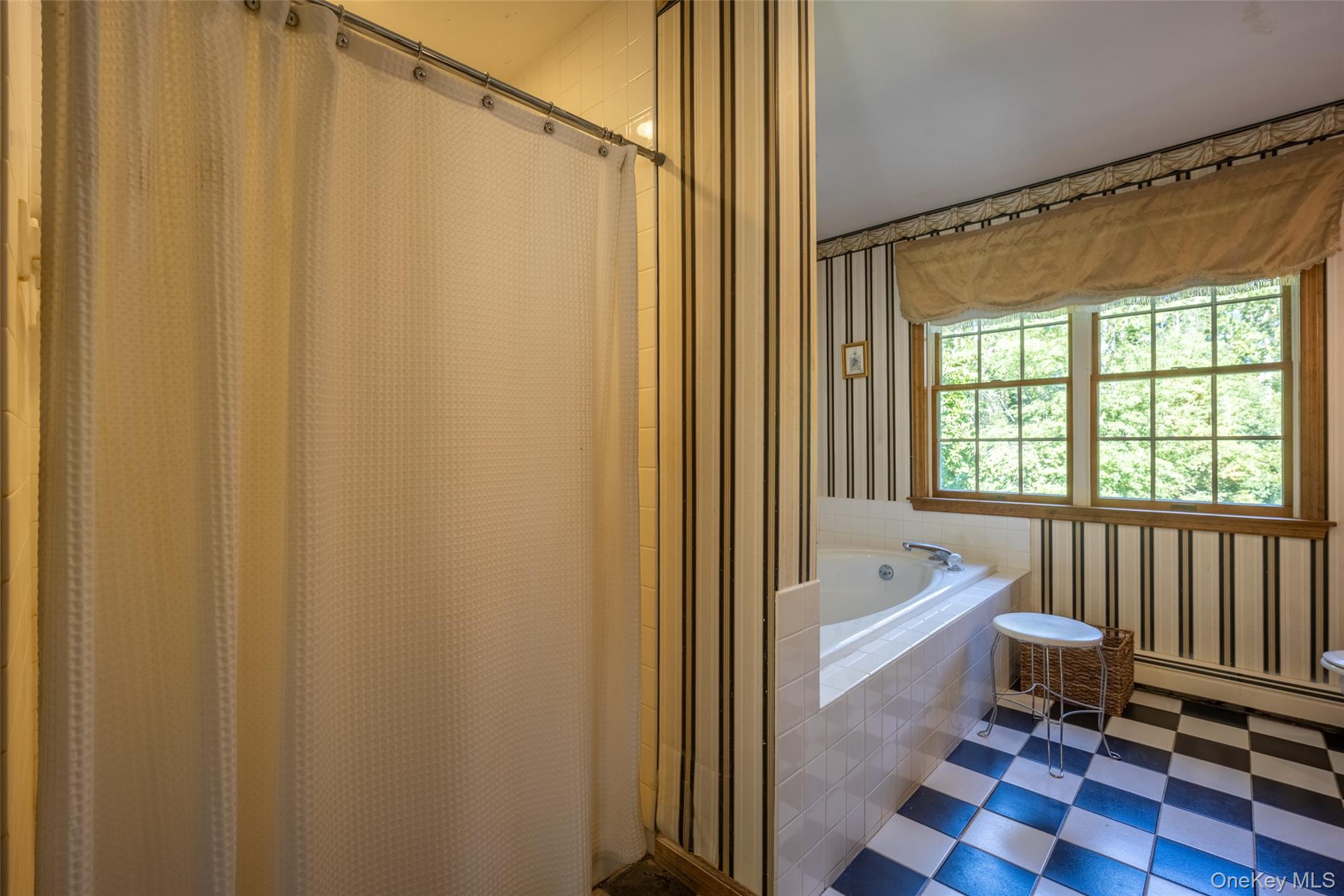 102 Stream Lane, Pleasant Valley, NY 12569