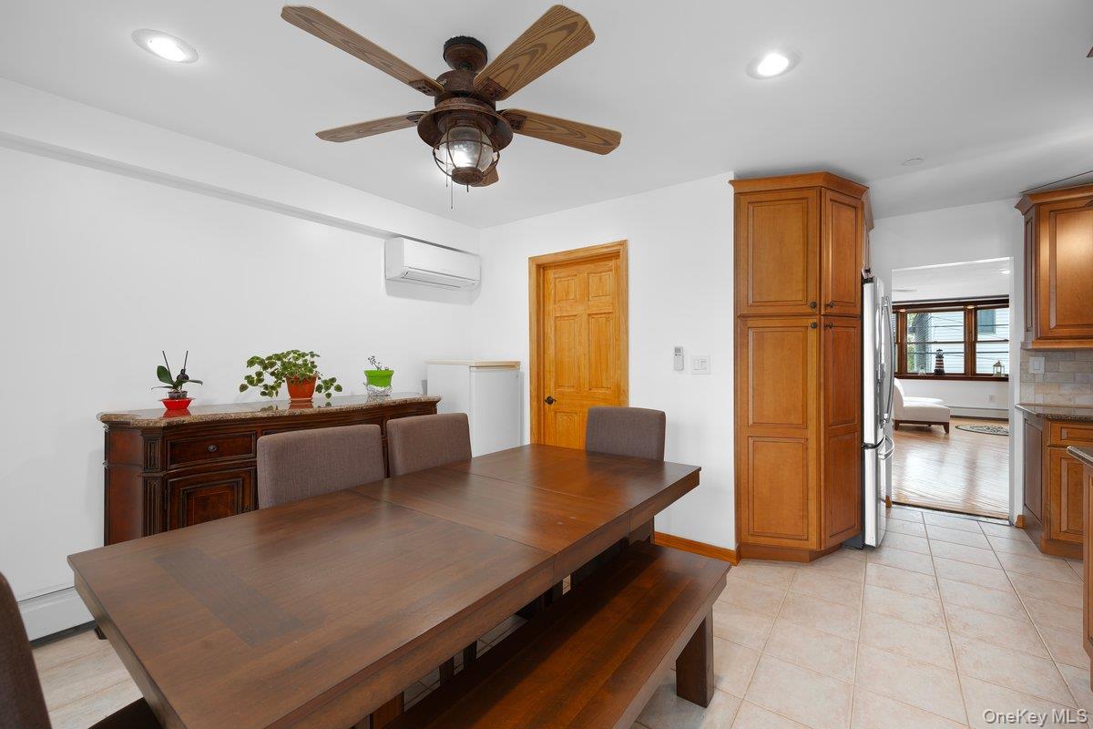 118 6th Road, Broad Channel, NY 11693