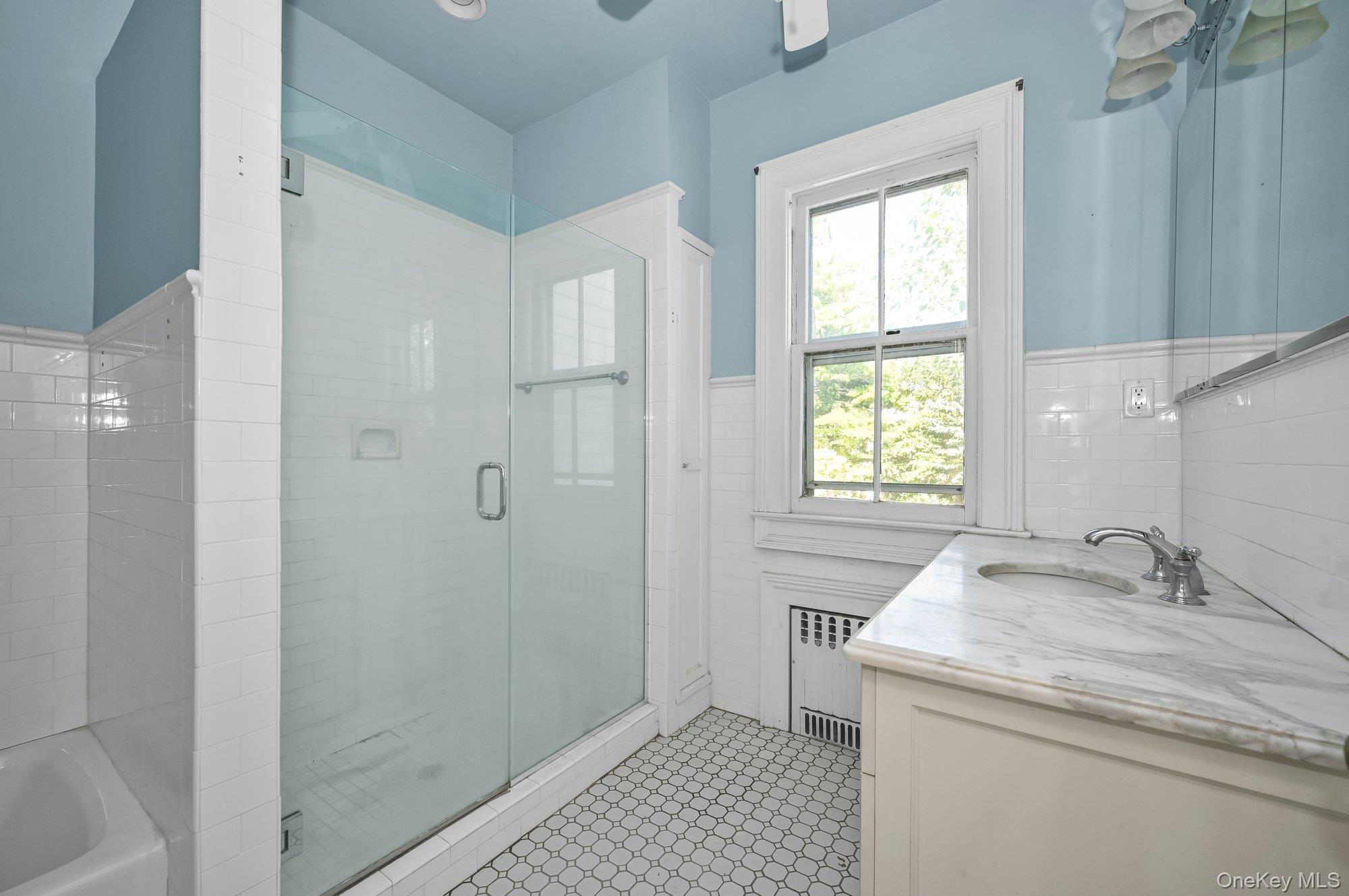 99 9th Street, Garden City, NY 11530