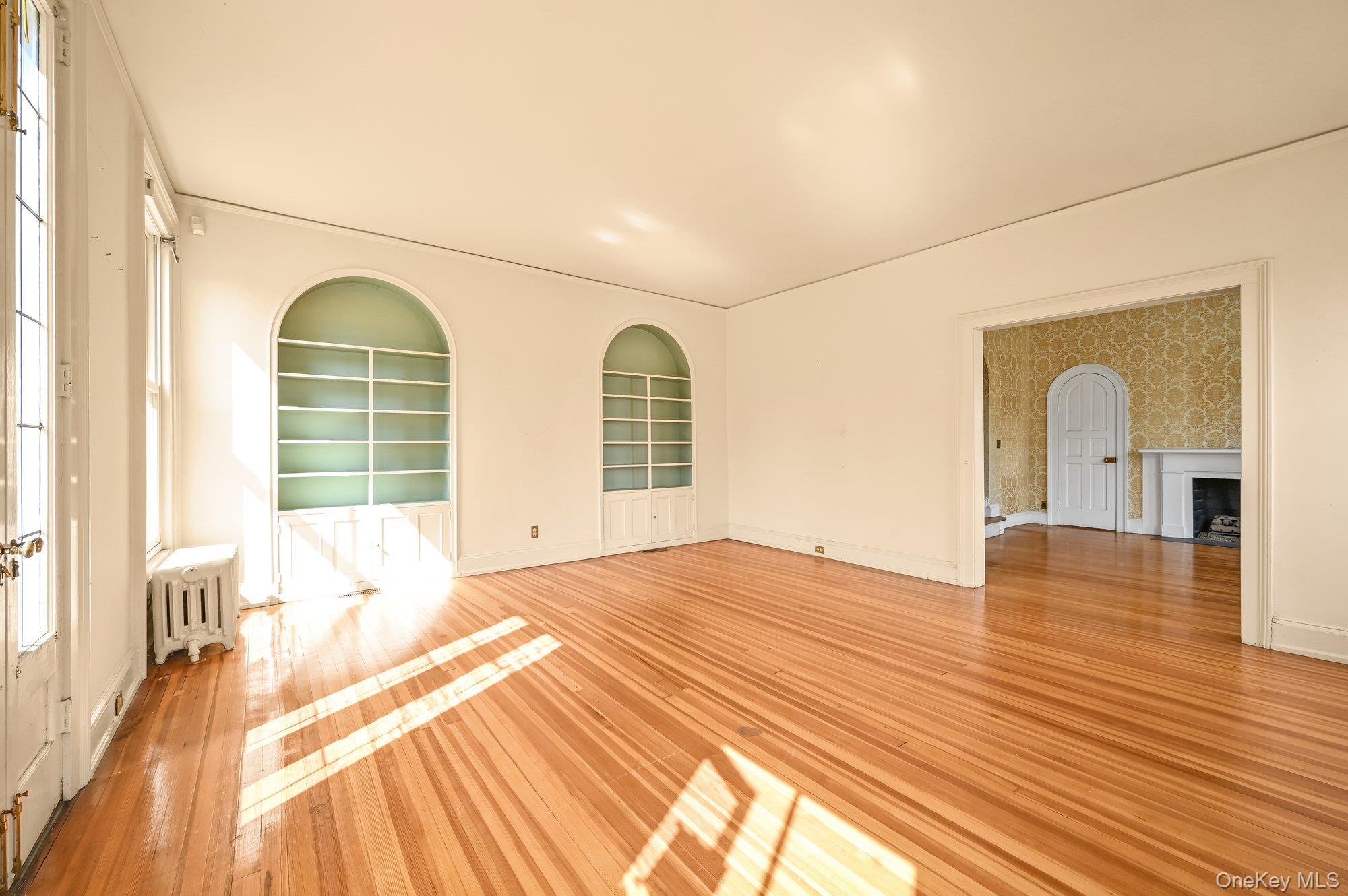 99 9th Street, Garden City, NY 11530