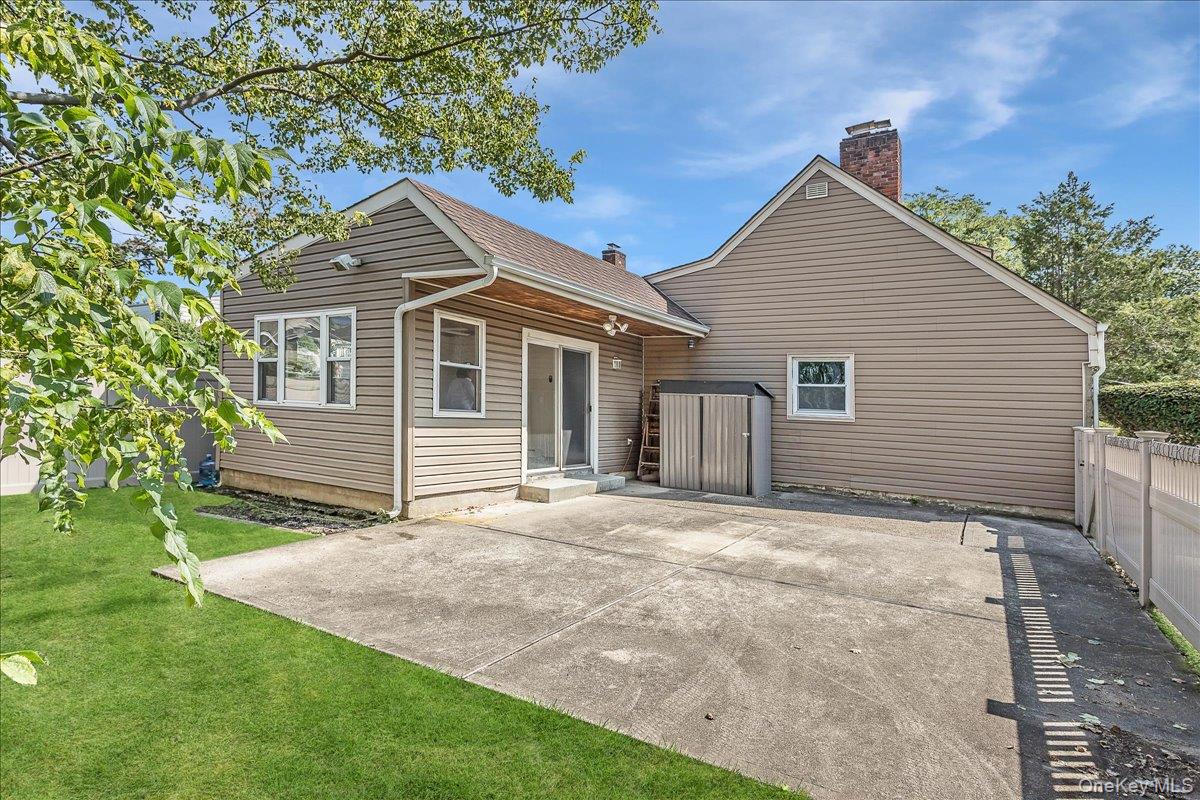 305 Crowell Street, Hempstead, NY 11550