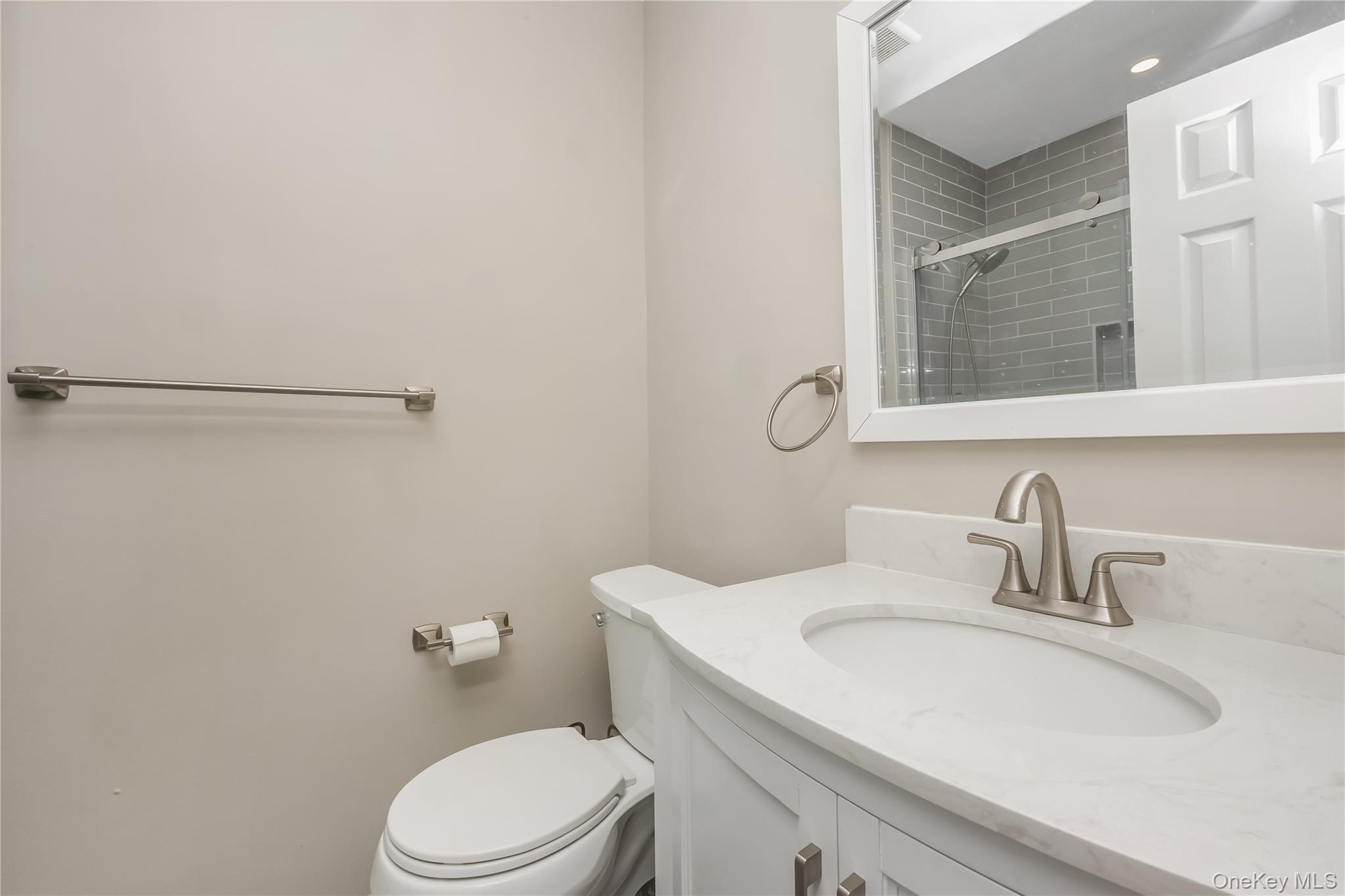 100 Daly Boulevard # 801, Oceanside, NY 11572