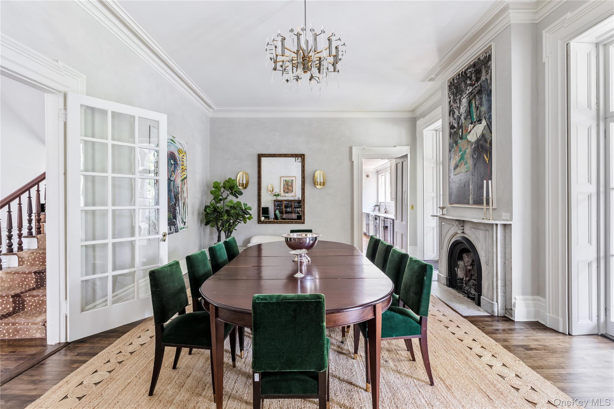 145 Oyster Bay Road, Locust Valley, NY 11560