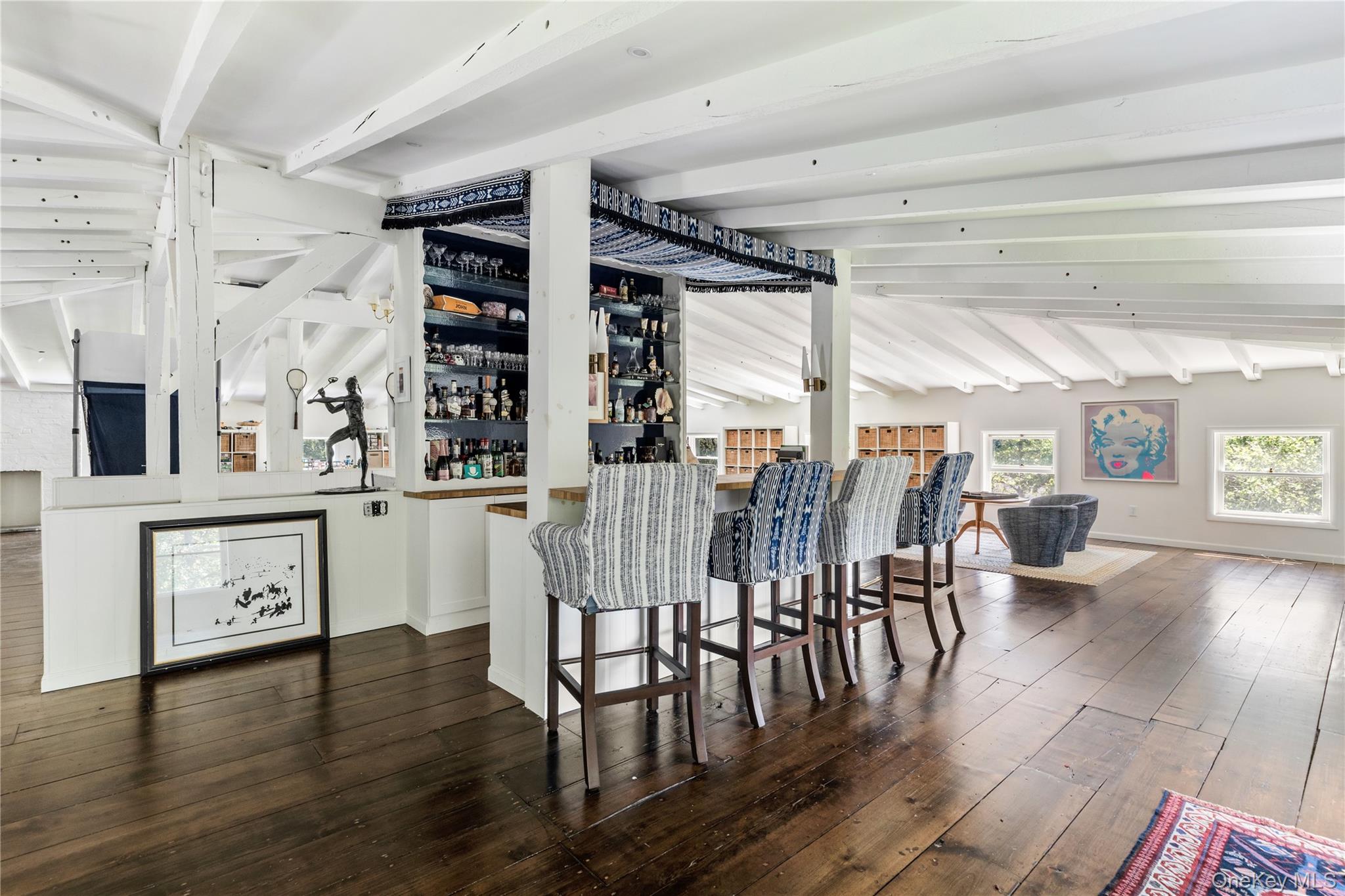 145 Oyster Bay Road, Locust Valley, NY 11560