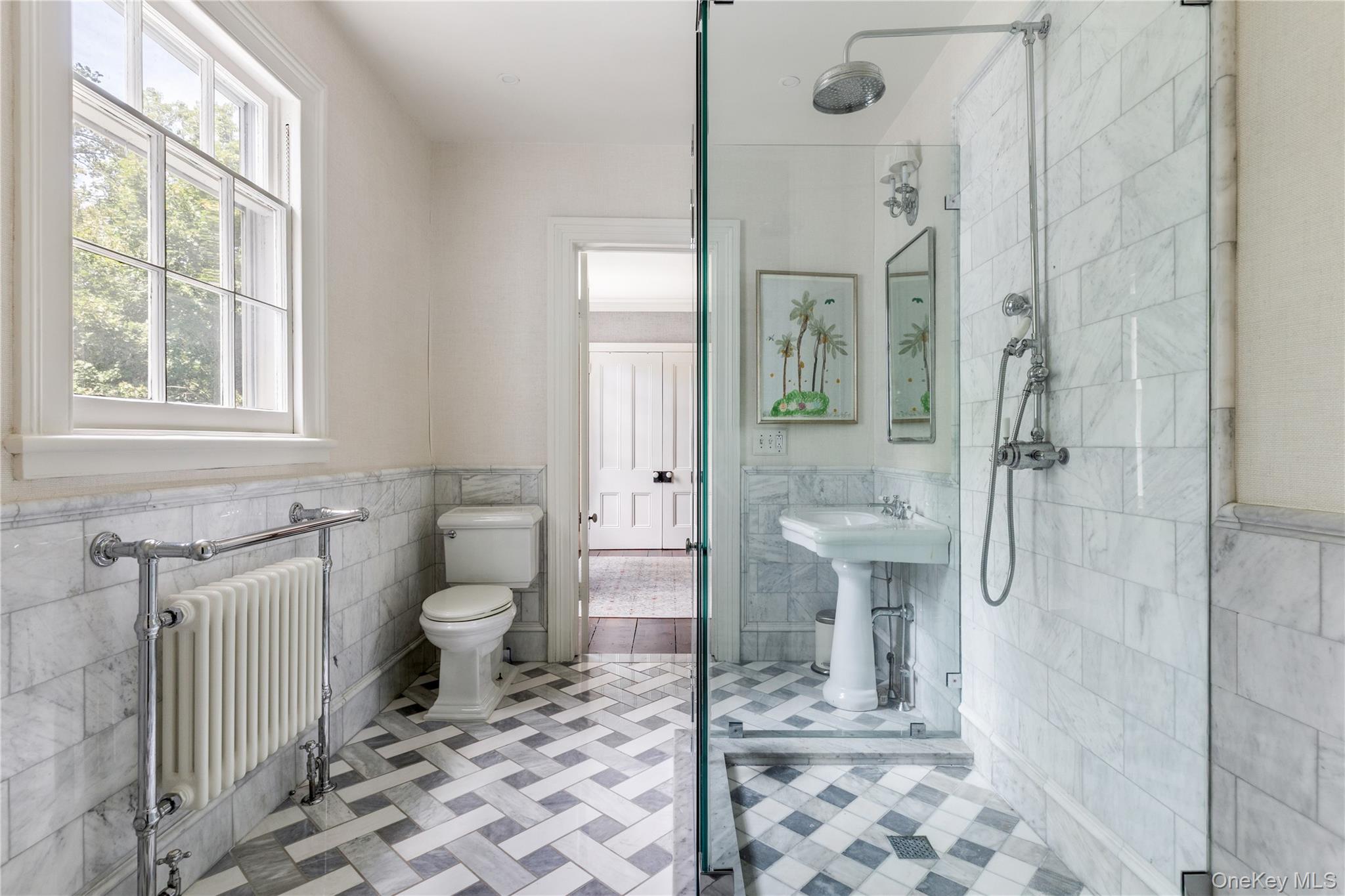 145 Oyster Bay Road, Locust Valley, NY 11560